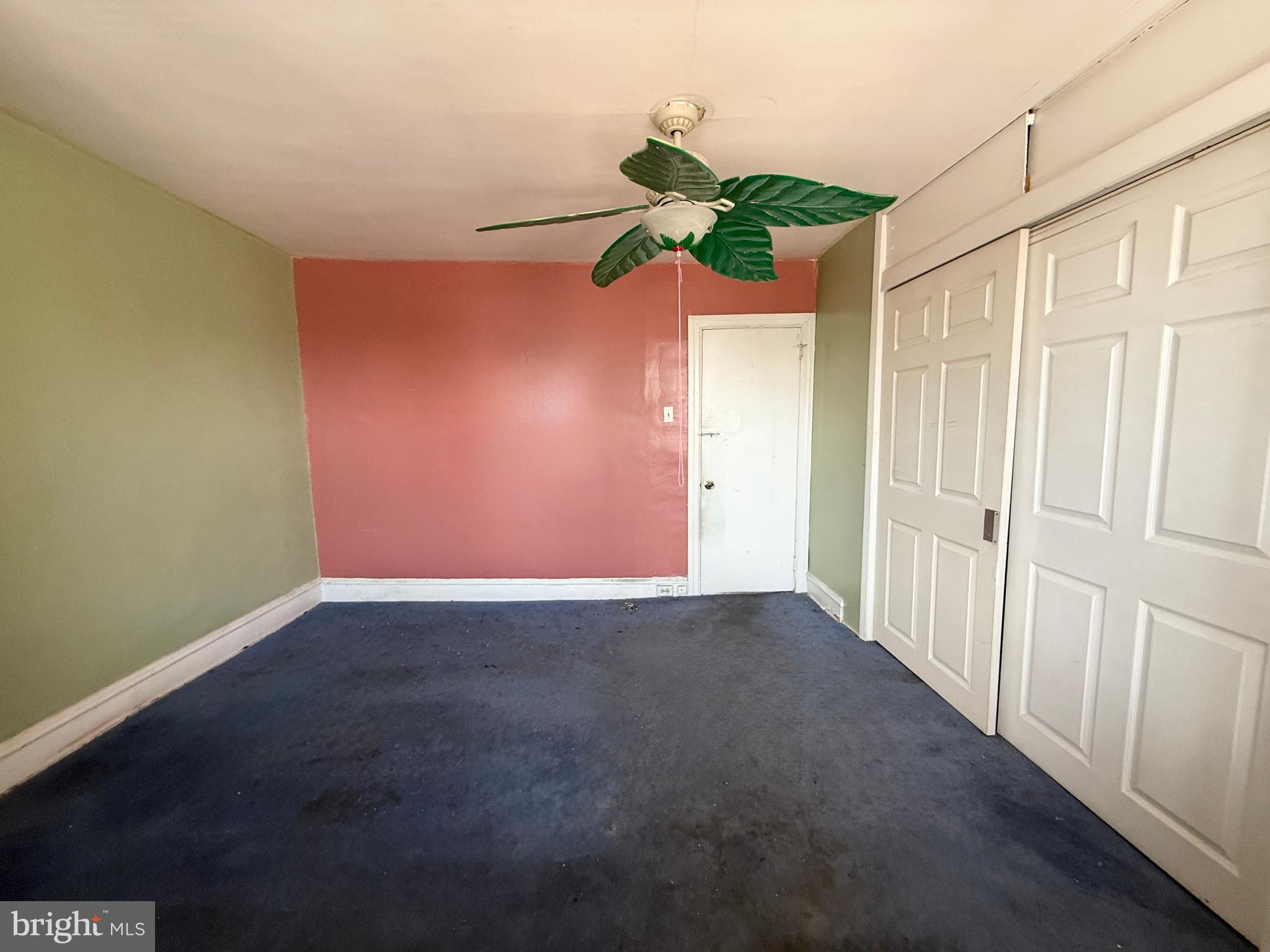 ELMWOOD PARK - Residential