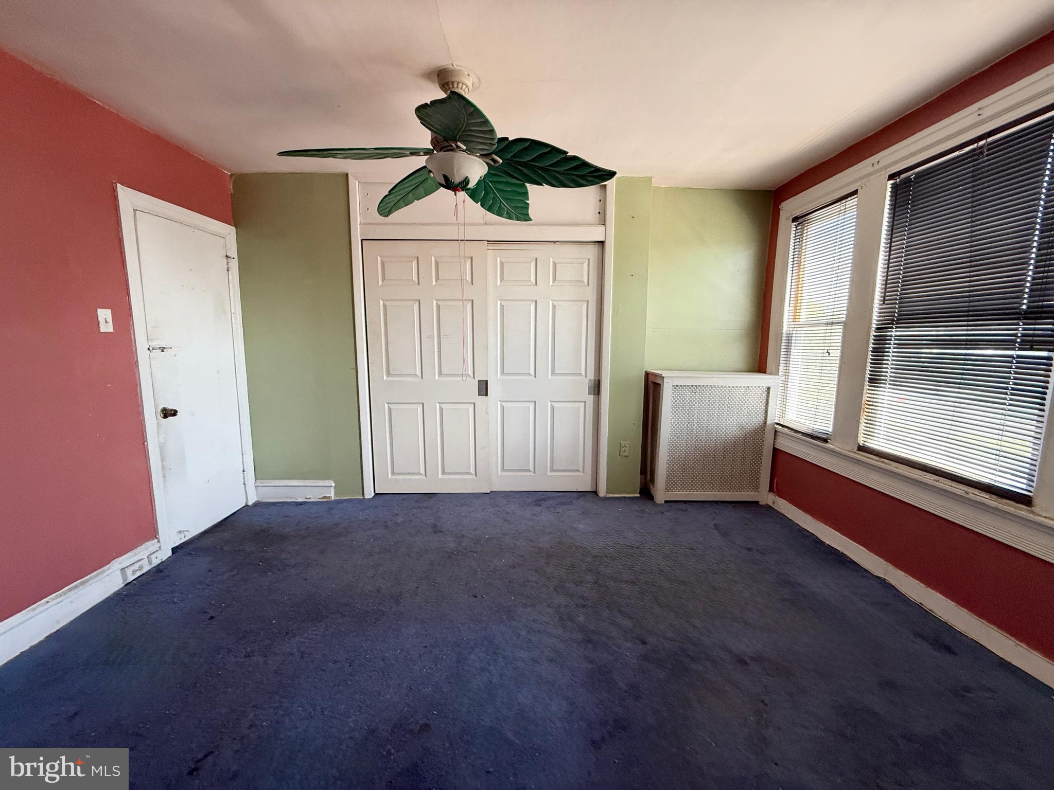 ELMWOOD PARK - Residential