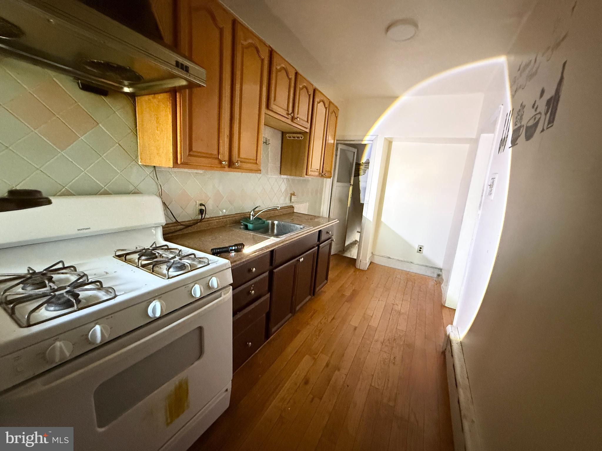 ELMWOOD PARK - Residential