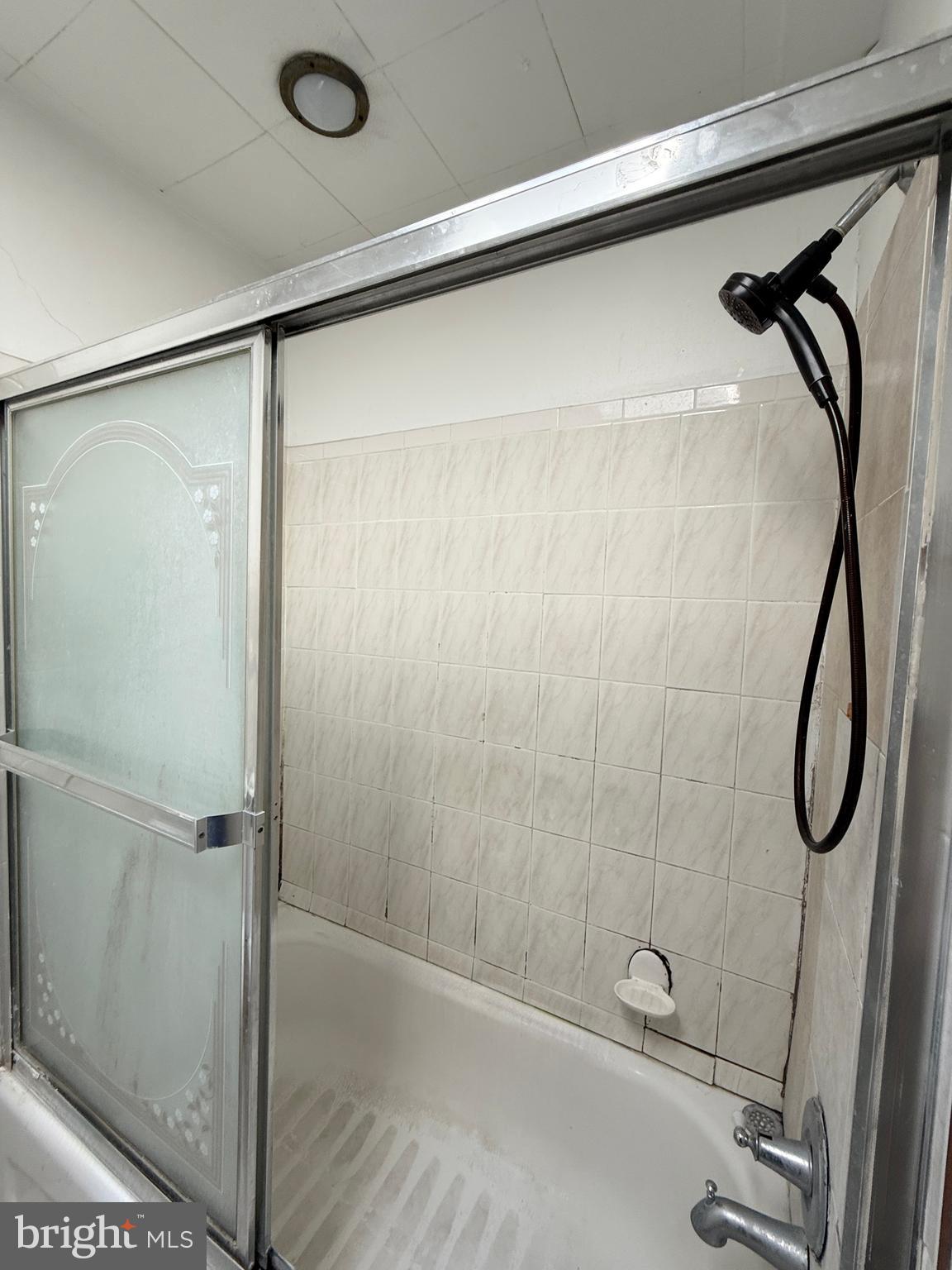 ELMWOOD PARK - Residential