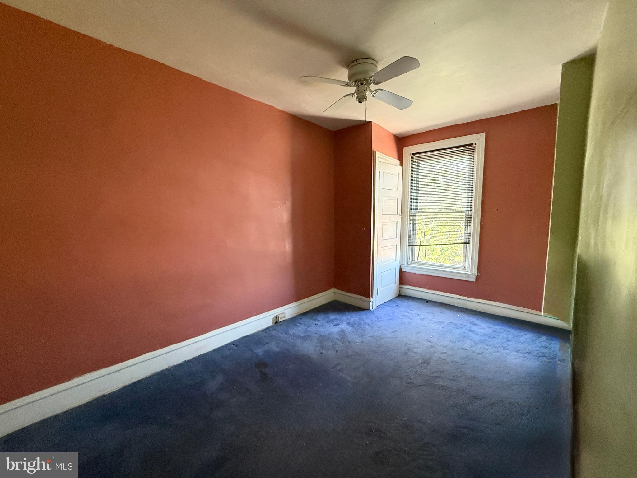 ELMWOOD PARK - Residential