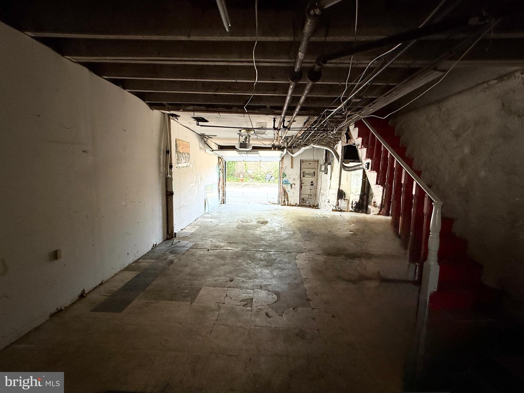 ELMWOOD PARK - Residential