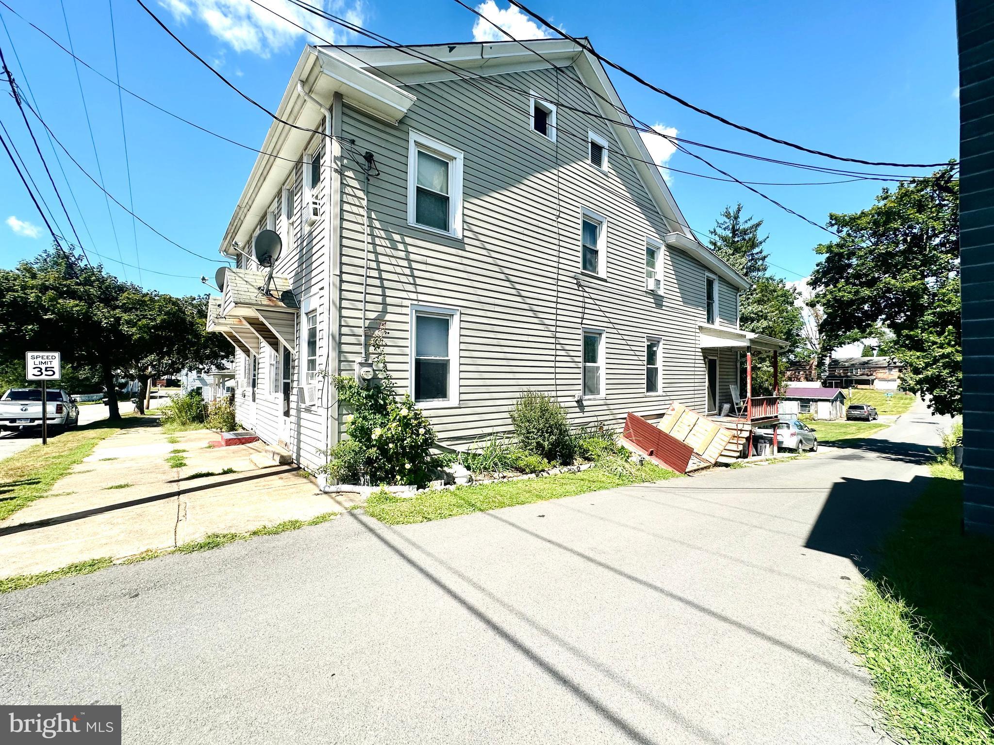 439 W MAIN STREET
