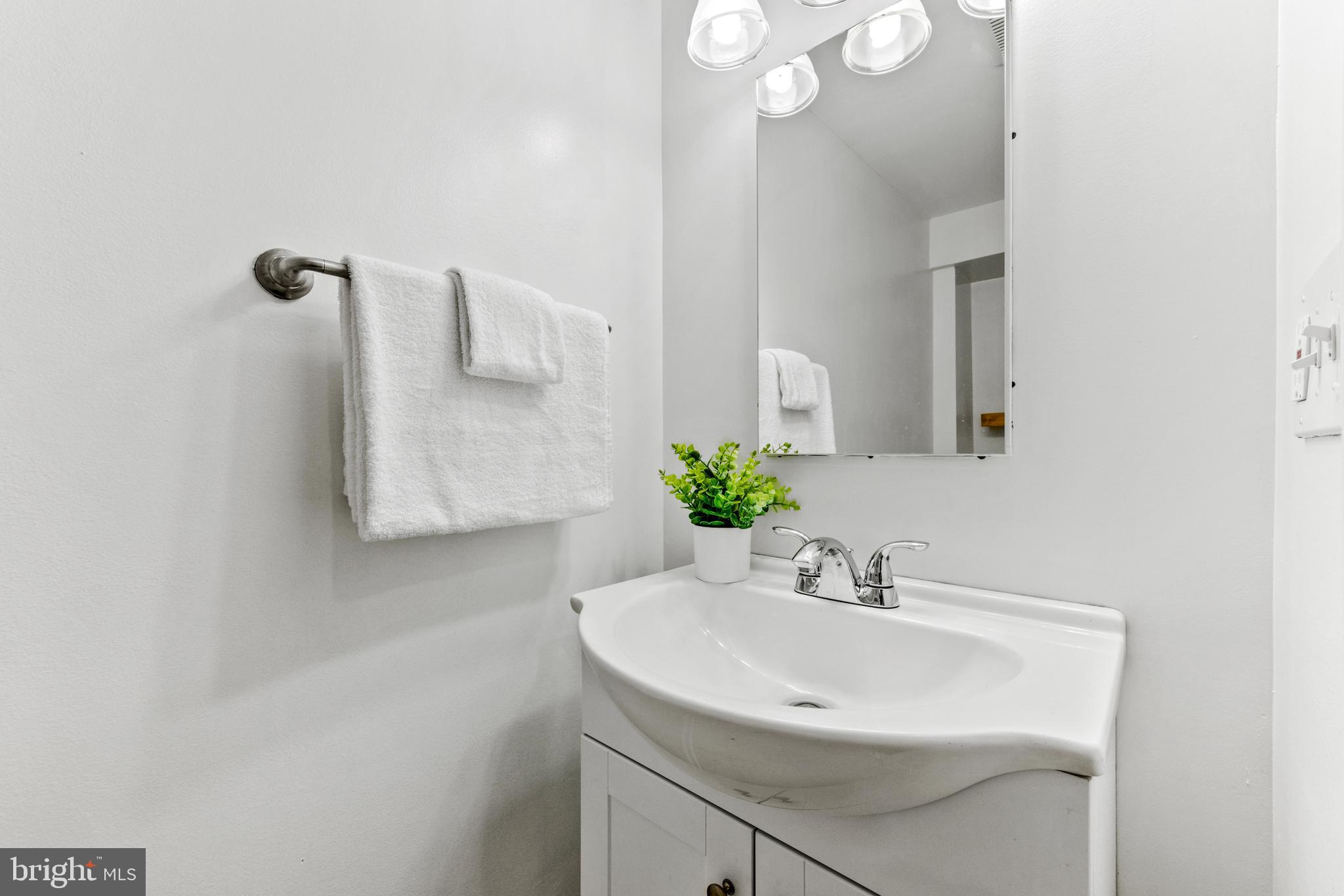 KNETTISHALL - Residential