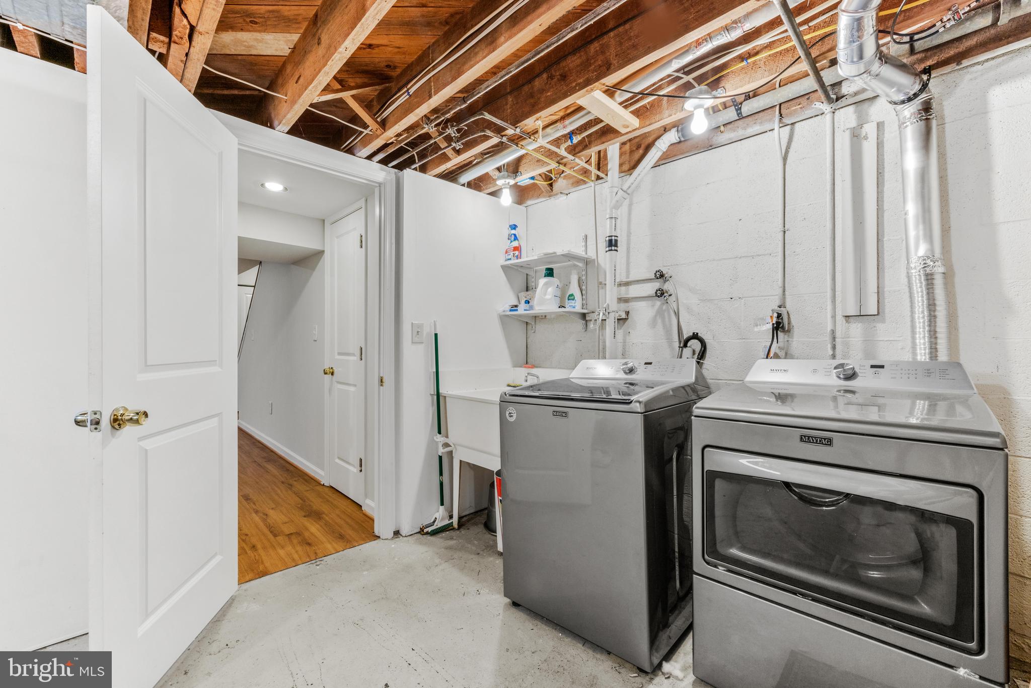 KNETTISHALL - Residential