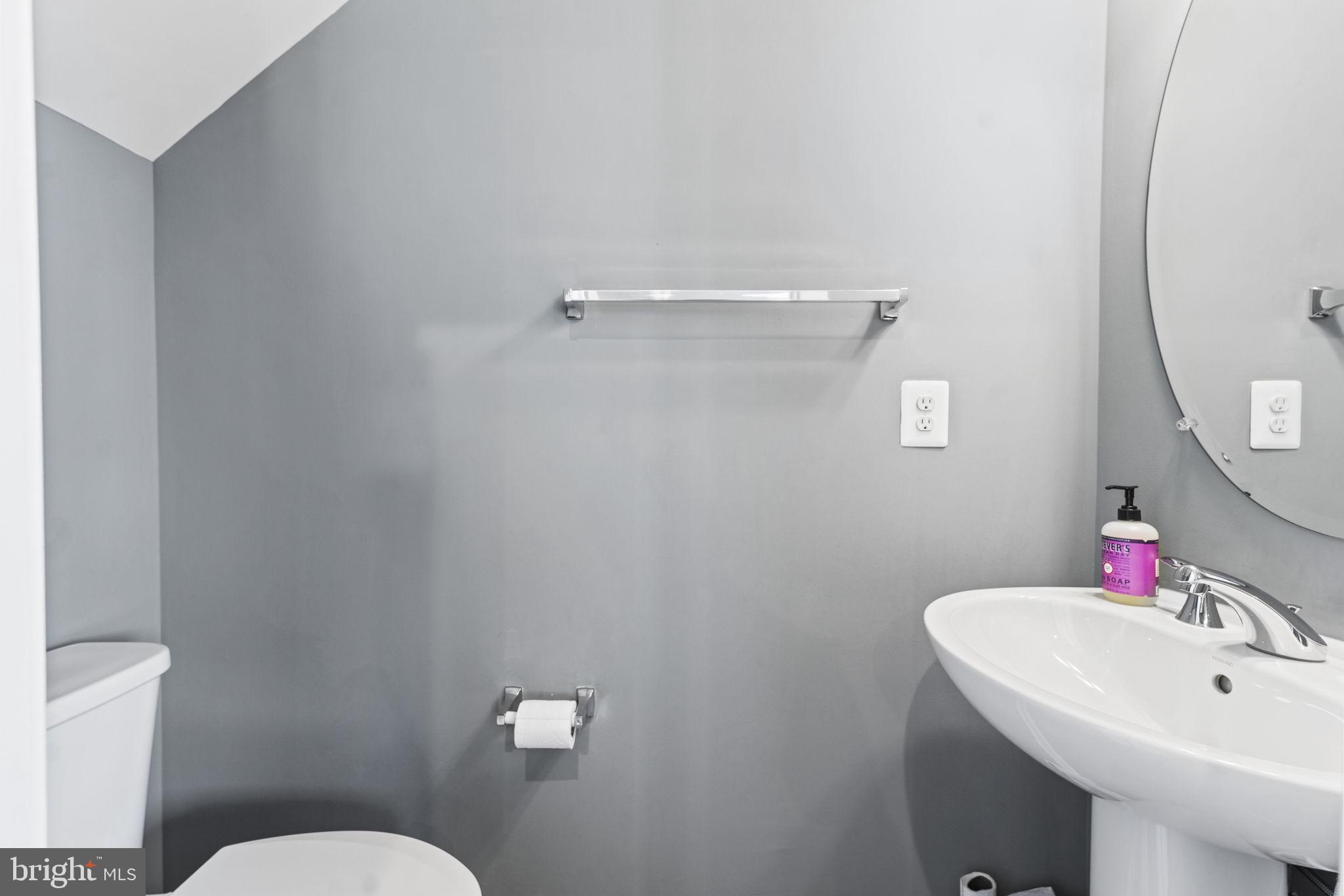 ASHBURN STATION - Residential