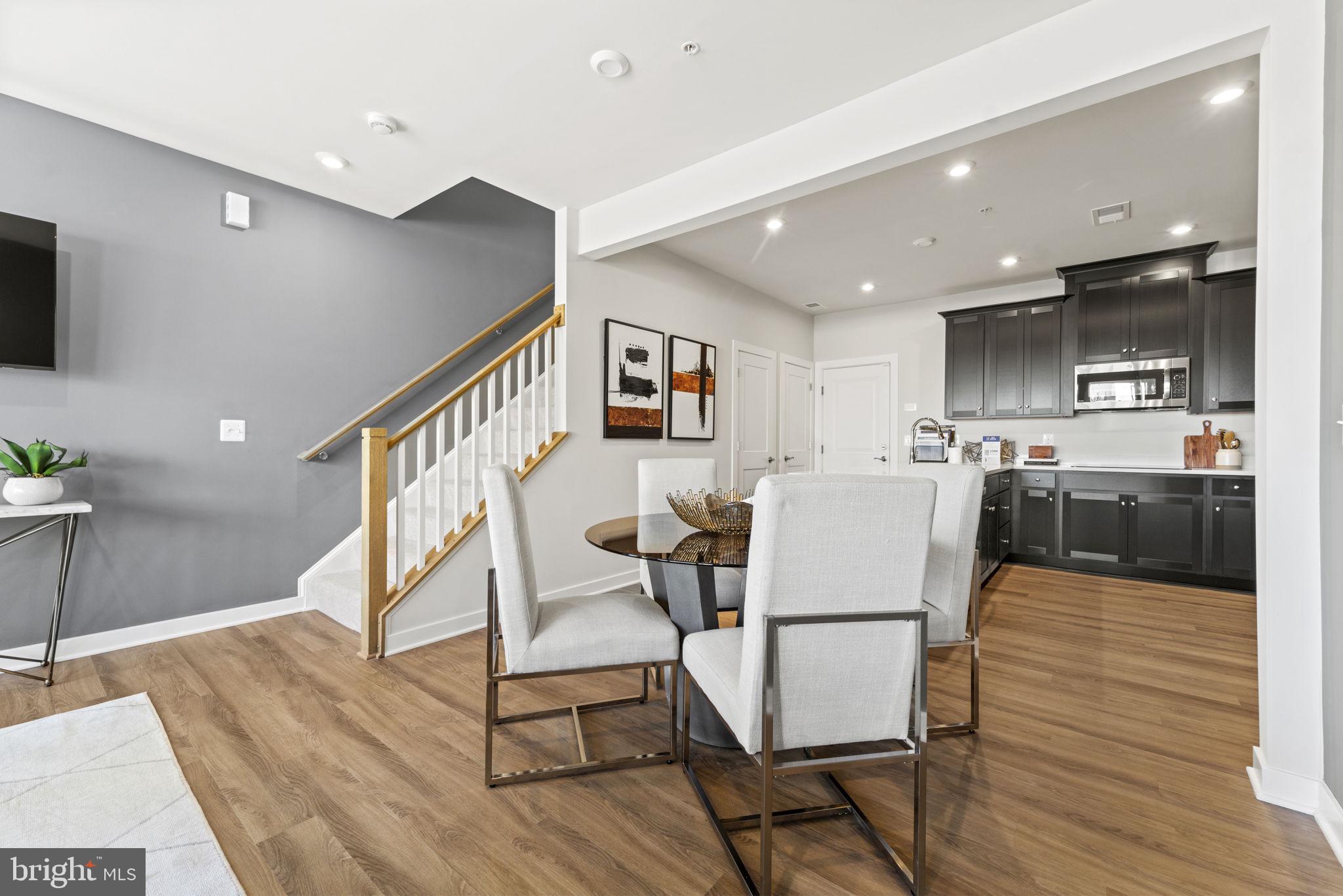 ASHBURN STATION - Residential