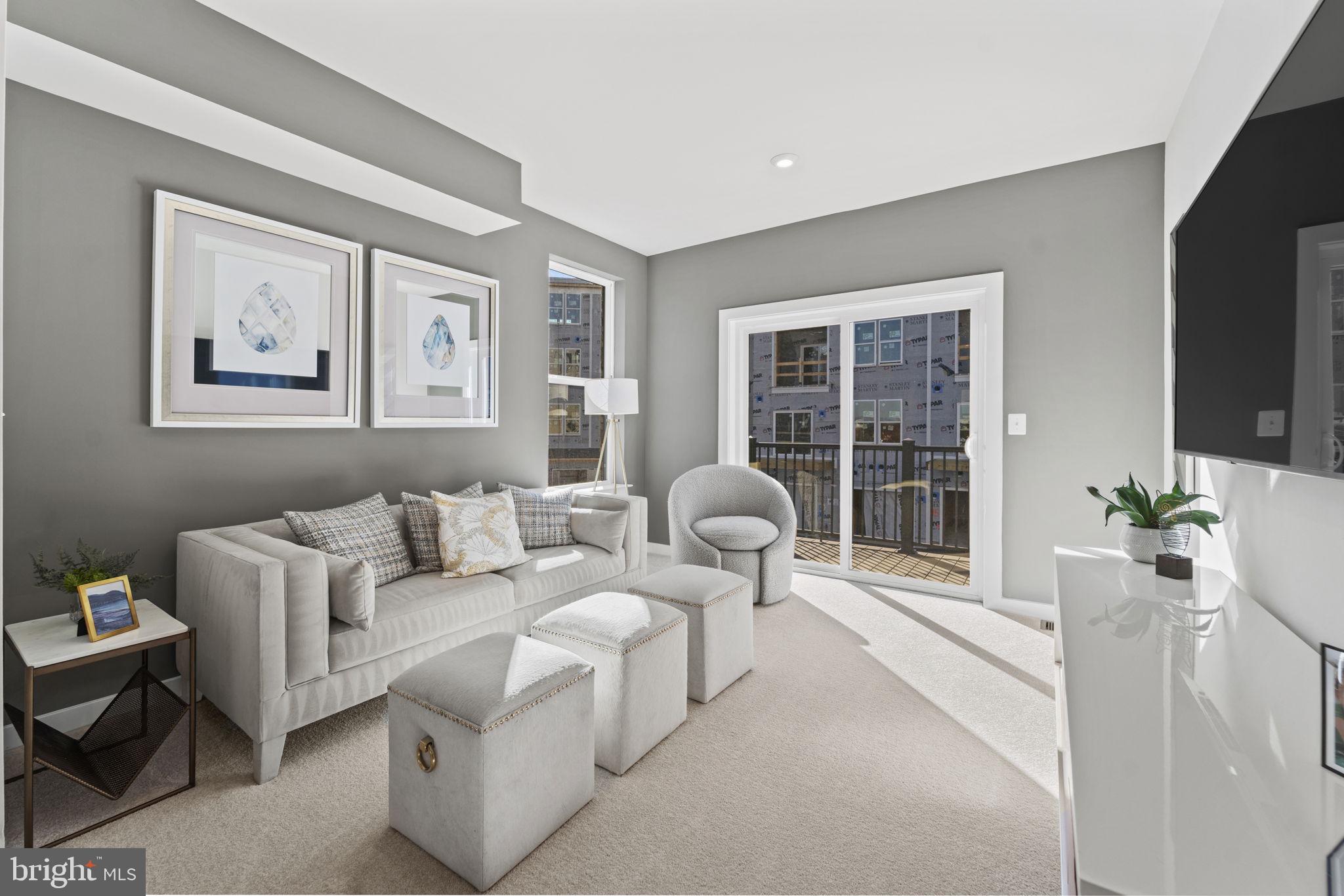 ASHBURN STATION - Residential