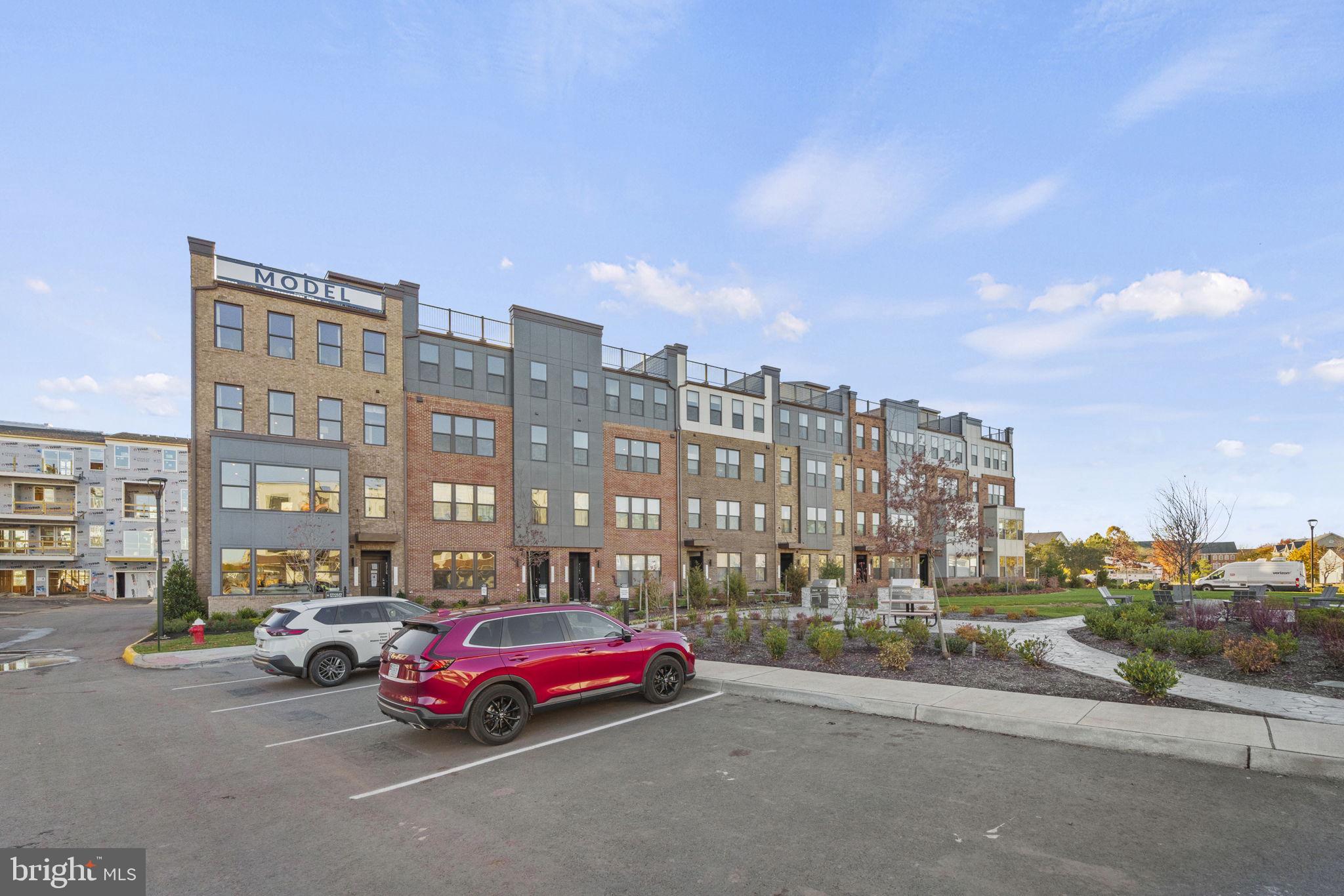 ASHBURN STATION - Residential