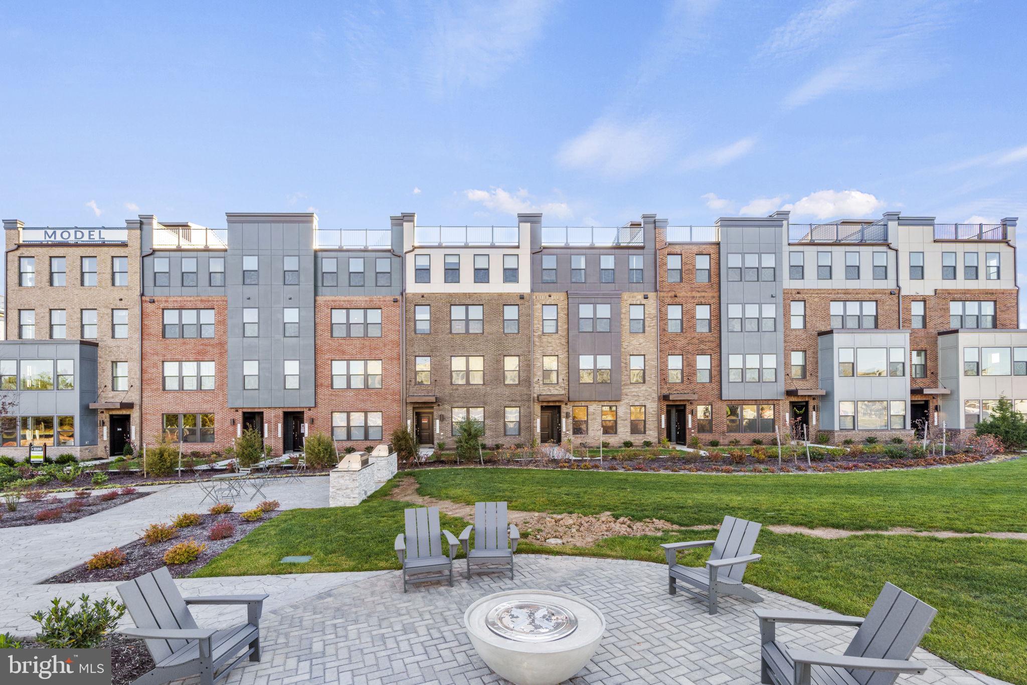 ASHBURN STATION - Residential