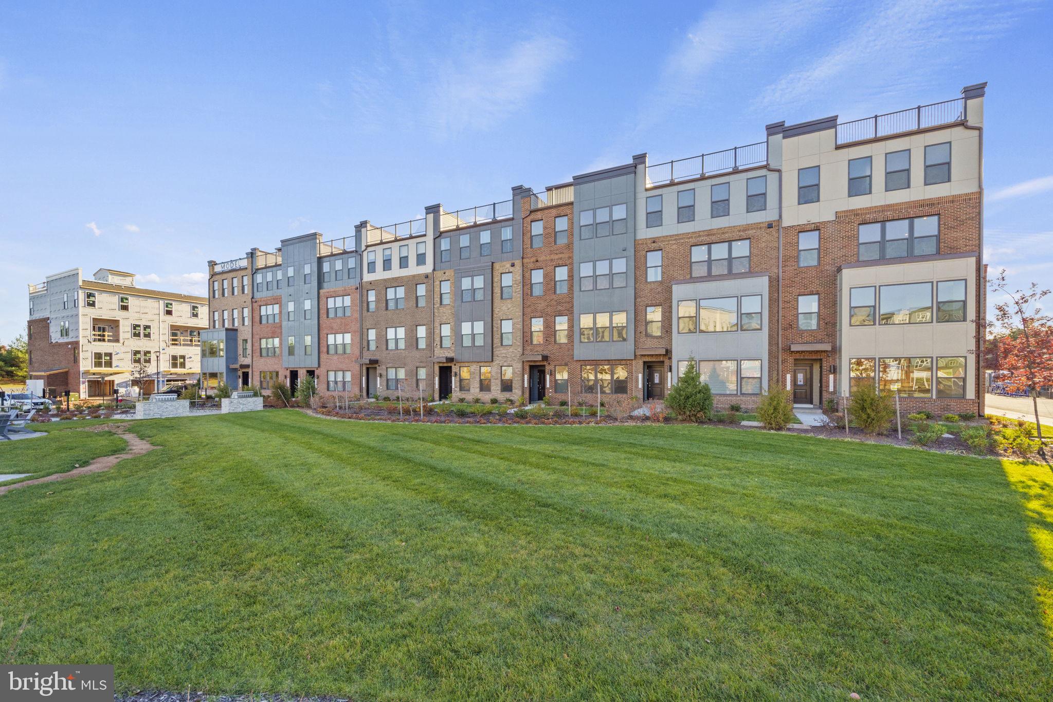 ASHBURN STATION - Residential