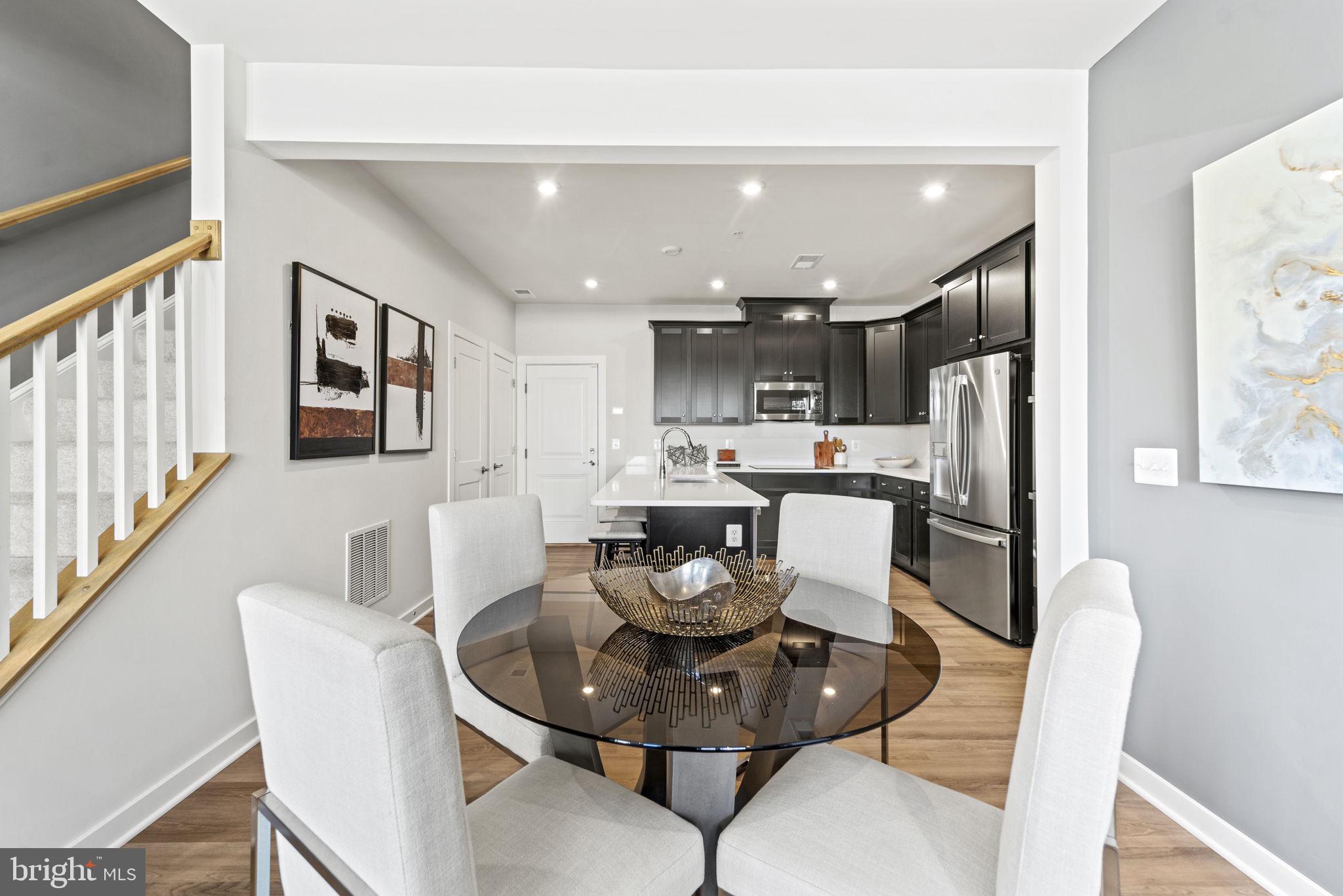 ASHBURN STATION - Residential