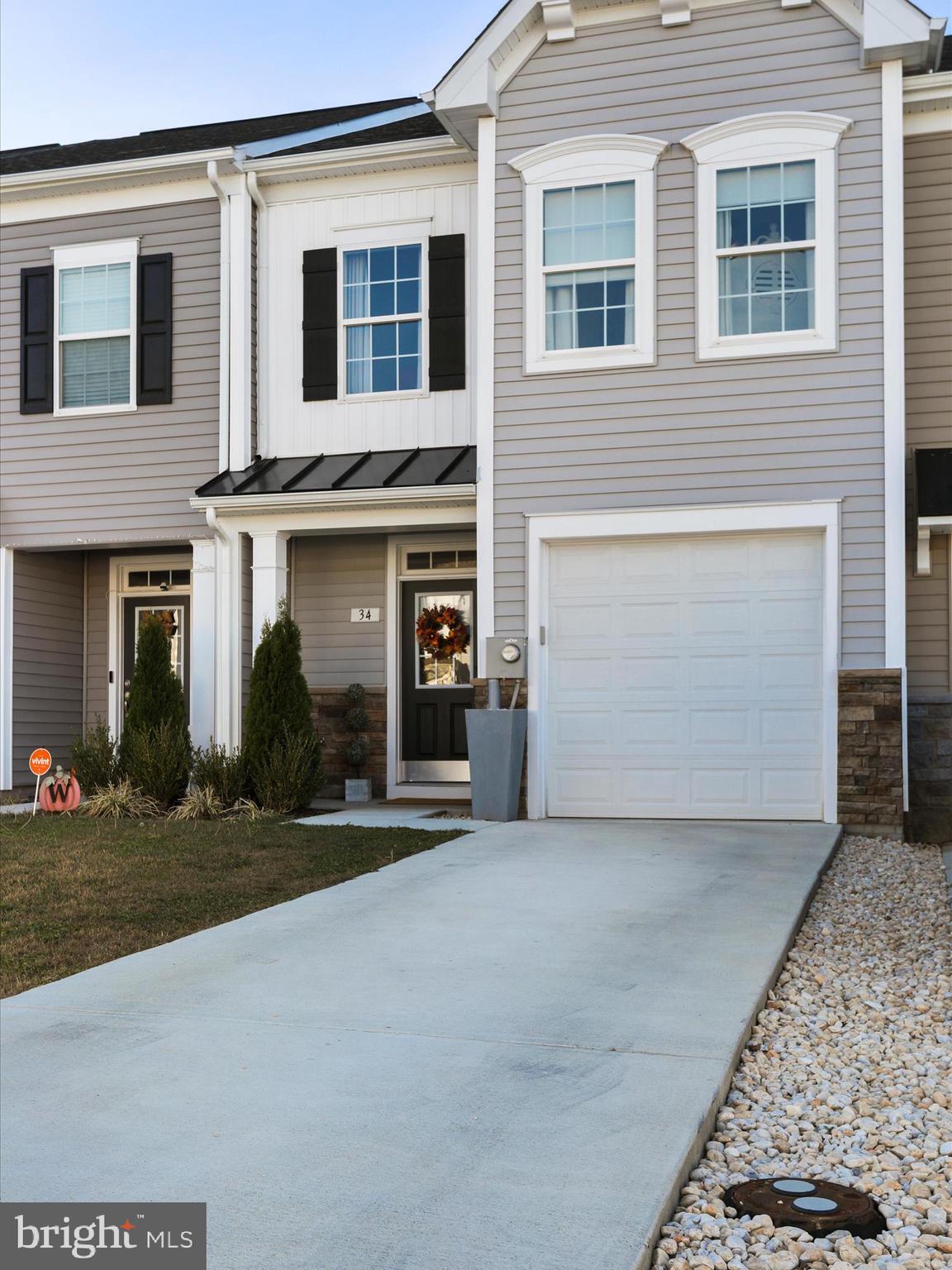 MCCAULEY CROSSING - Residential