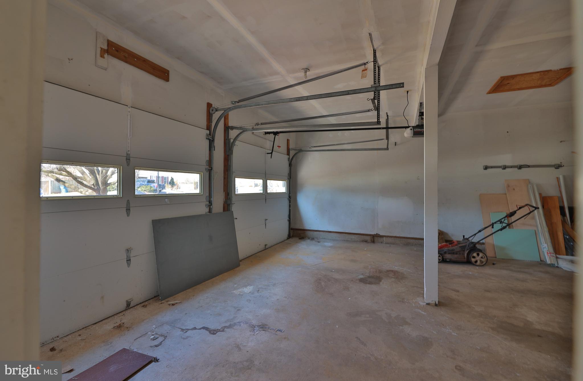 SEQUOIA FARMS - Residential