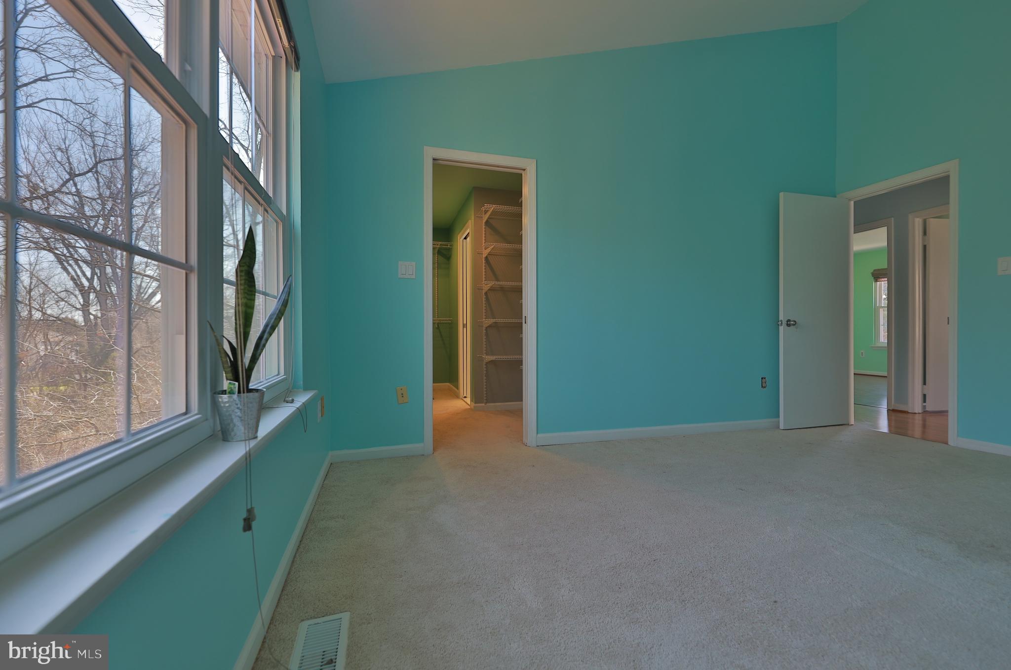 SEQUOIA FARMS - Residential