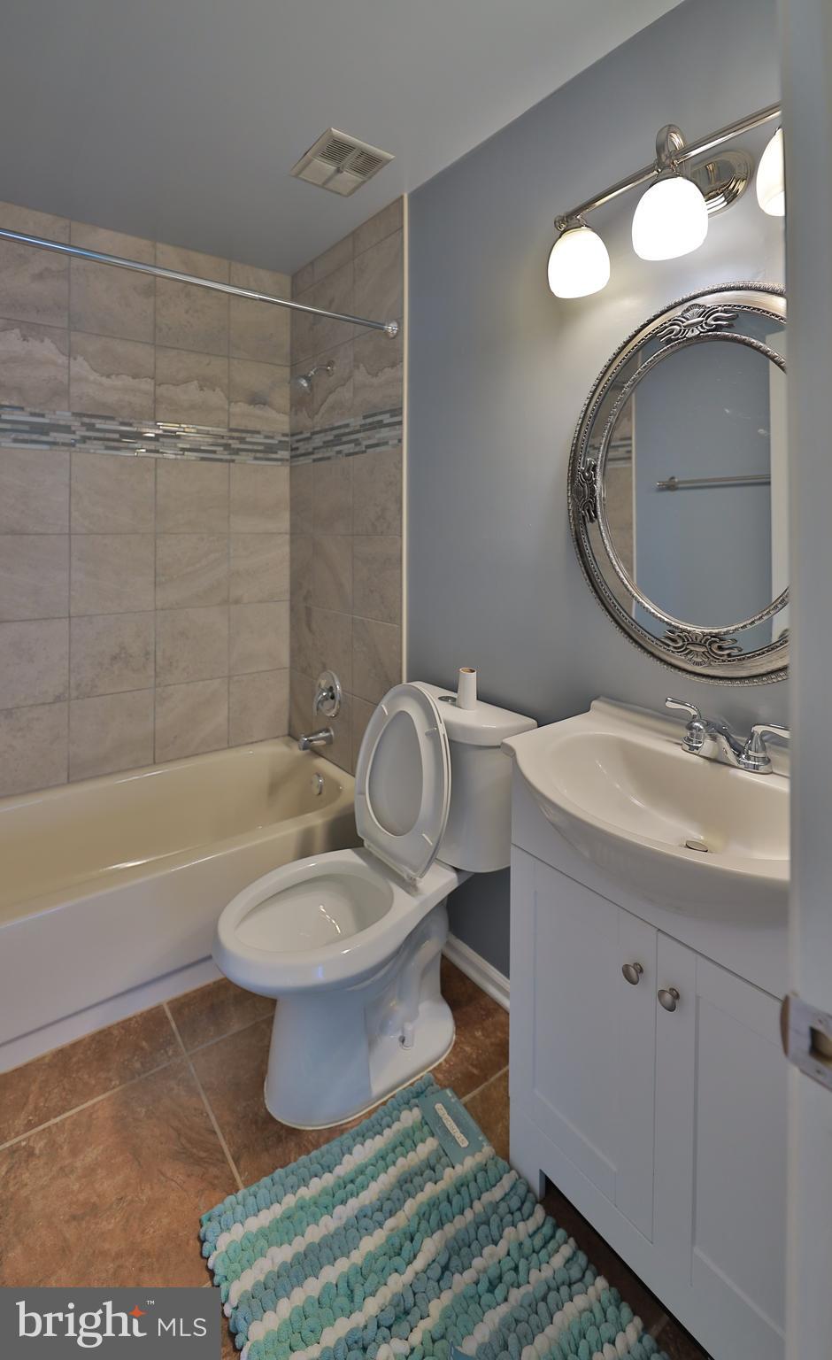 SEQUOIA FARMS - Residential