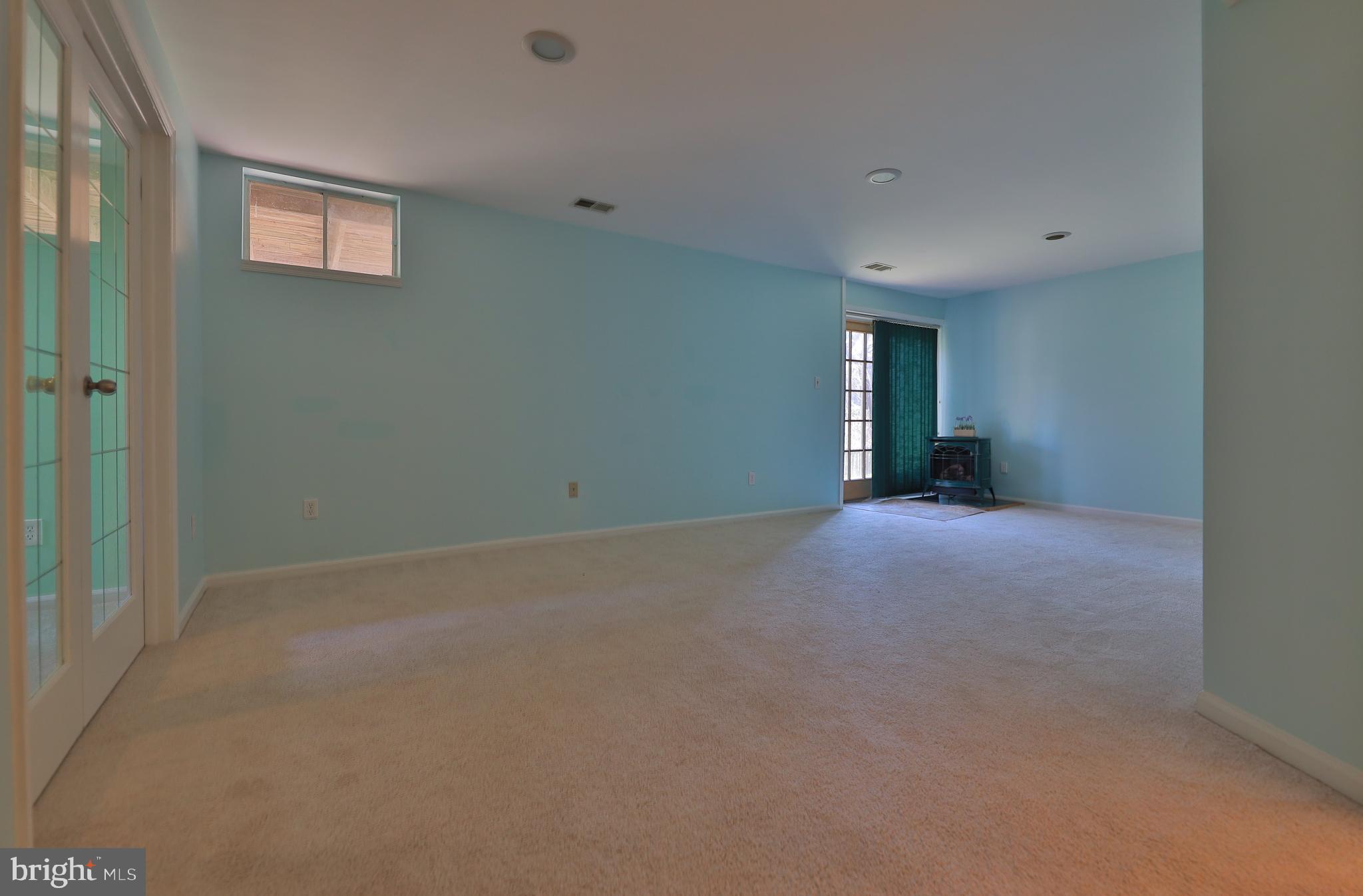 SEQUOIA FARMS - Residential