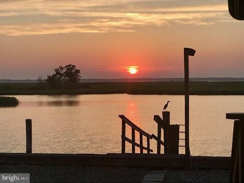 22 PELICAN DRIVE S AVALON NJ 08202