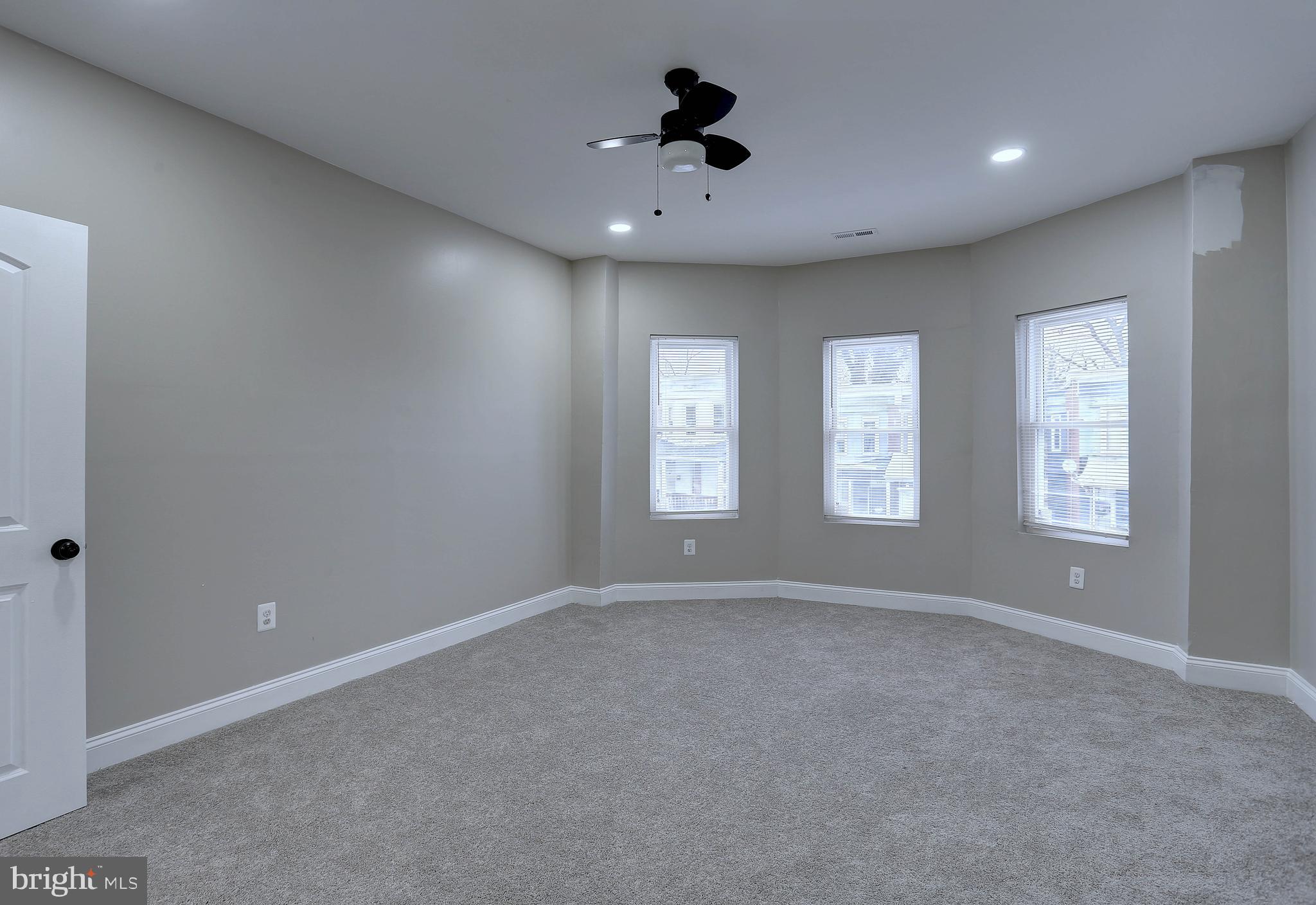 WINSTON GOVANS - Residential