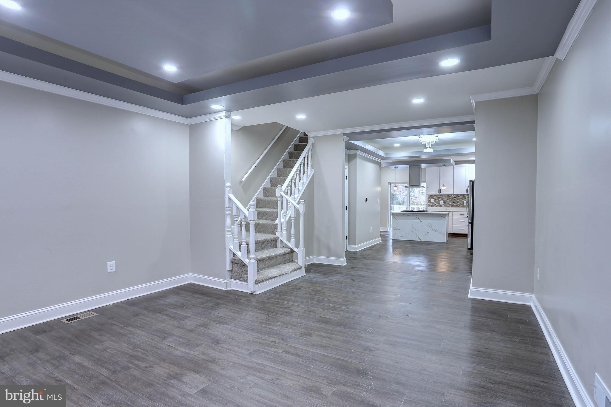 WINSTON GOVANS - Residential