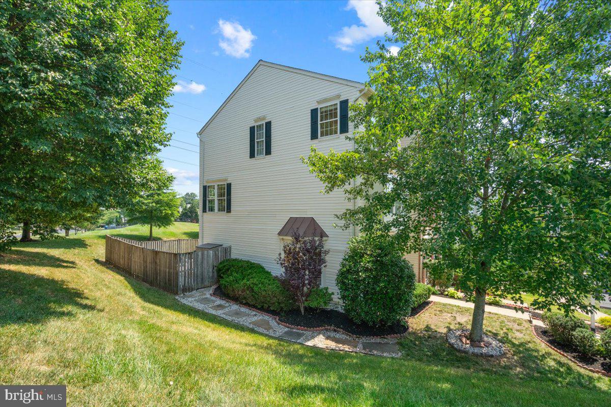 COMPTON VILLAGE - Residential