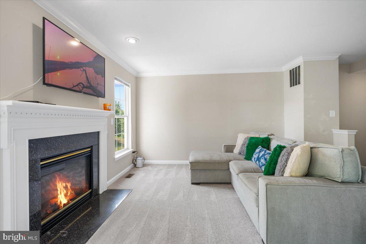 COMPTON VILLAGE - Residential