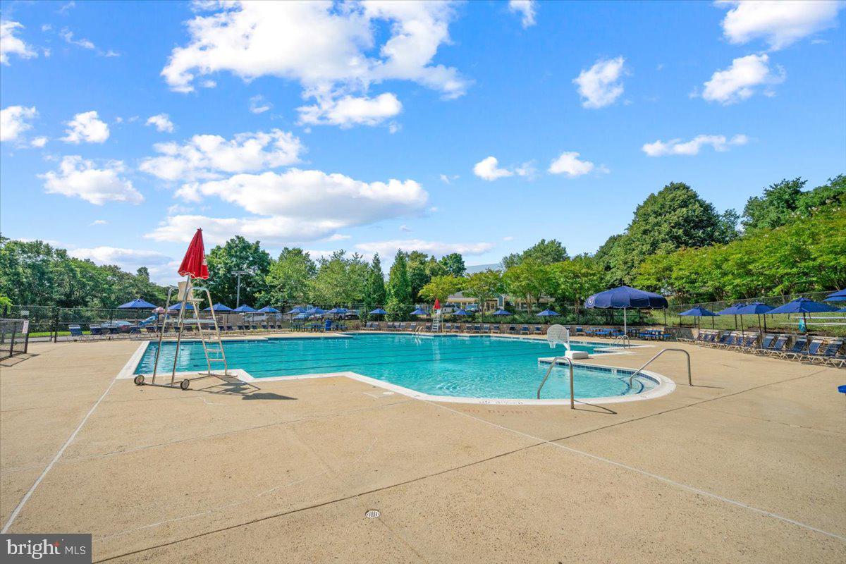 COMPTON VILLAGE - Residential