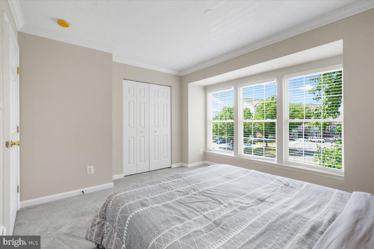 COMPTON VILLAGE - Residential