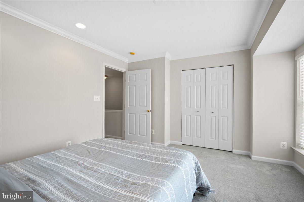 COMPTON VILLAGE - Residential