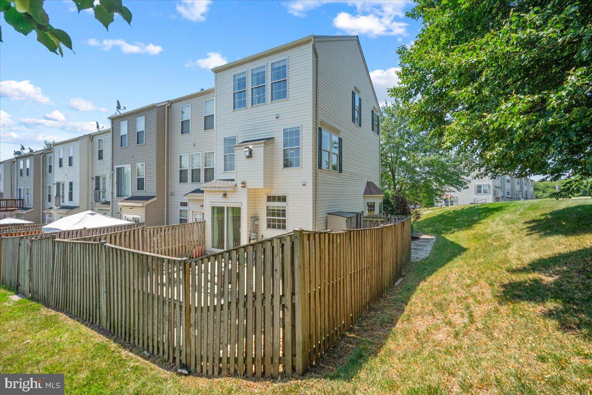 COMPTON VILLAGE - Residential