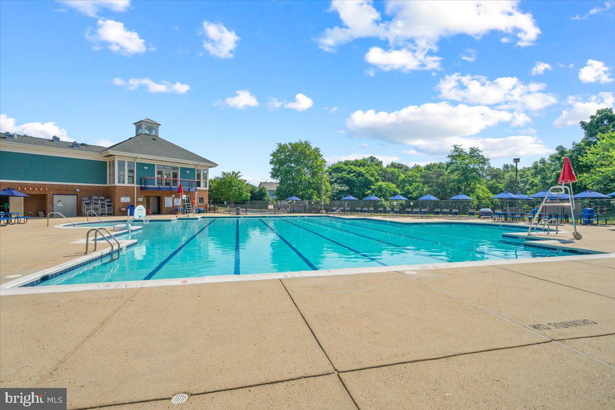 COMPTON VILLAGE - Residential