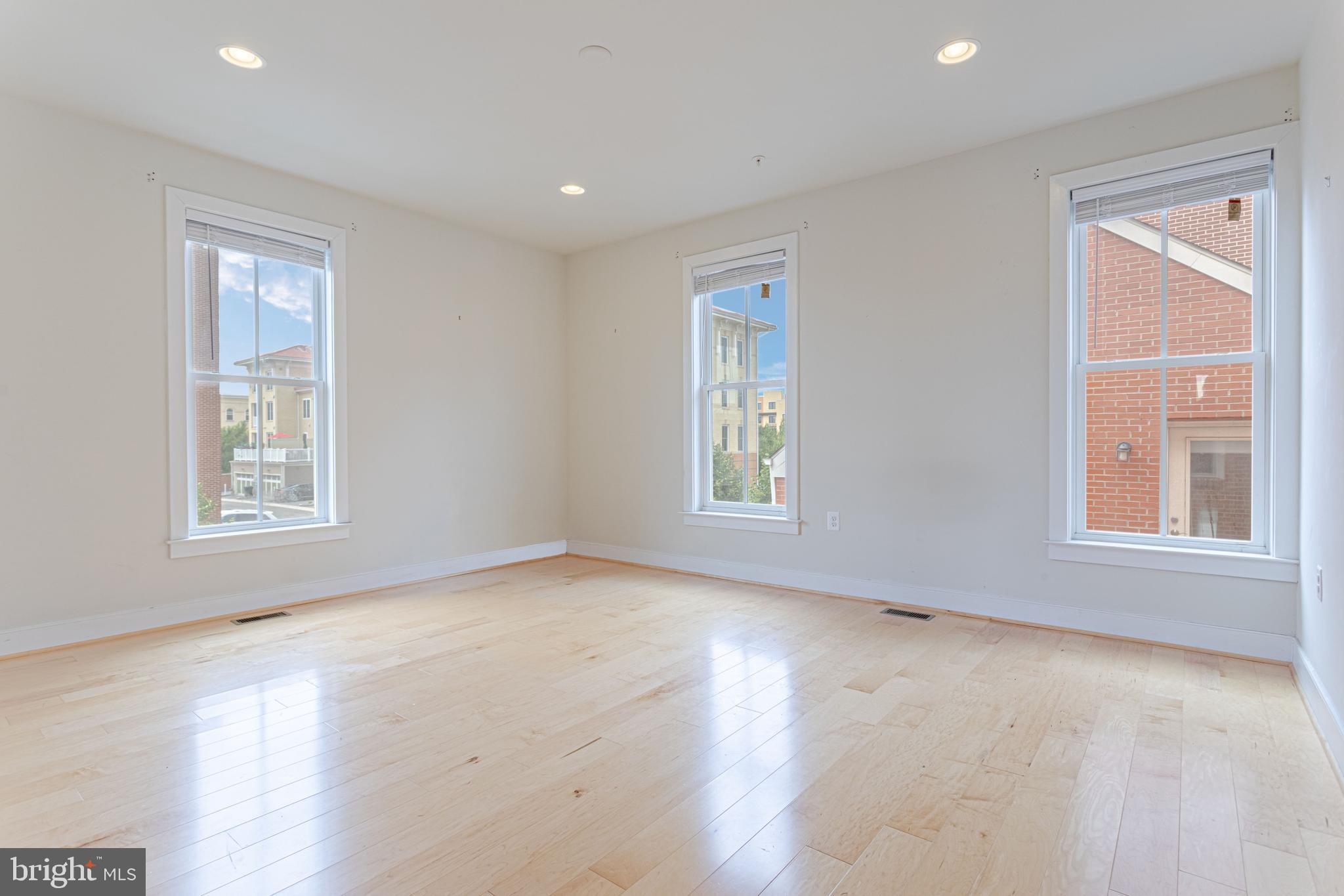 POTOMAC YARD BY PULTE HOMES - Residential Lease