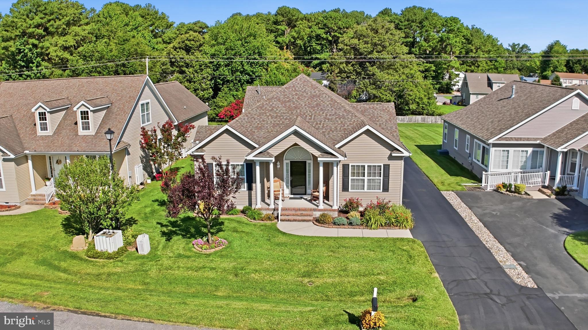37 LITTLE BIRCH DRIVE