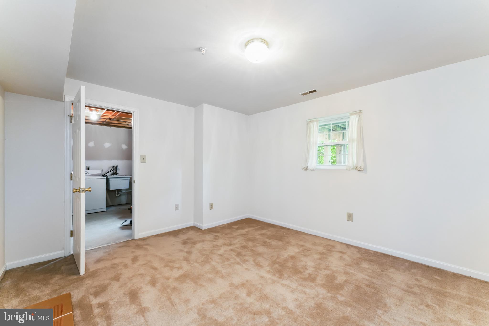 DRESDEN GREEN - Residential