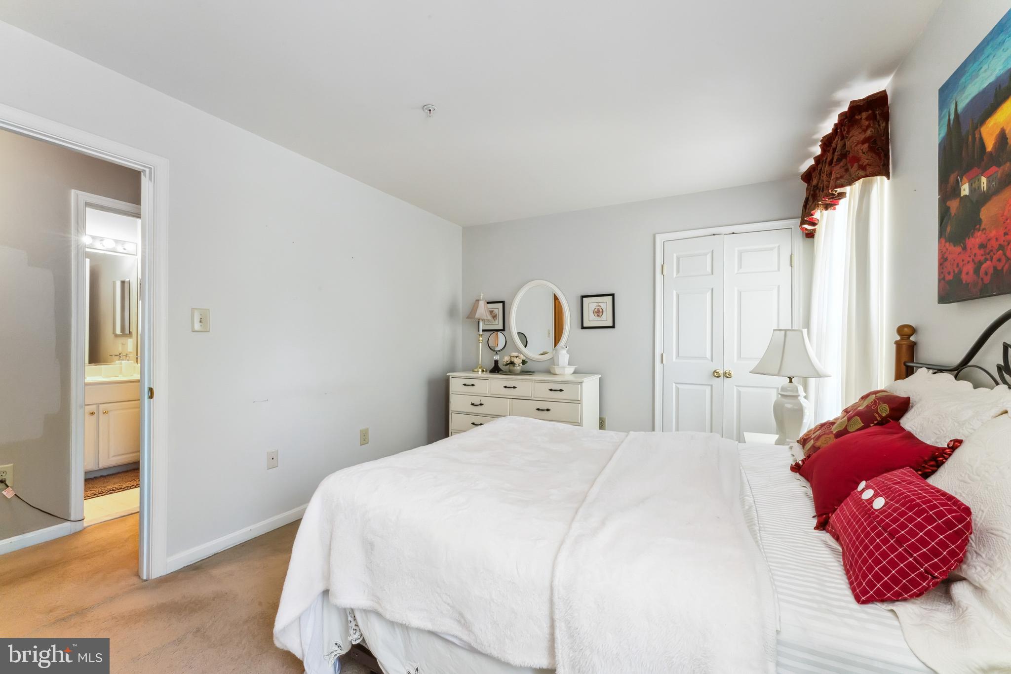 DRESDEN GREEN - Residential