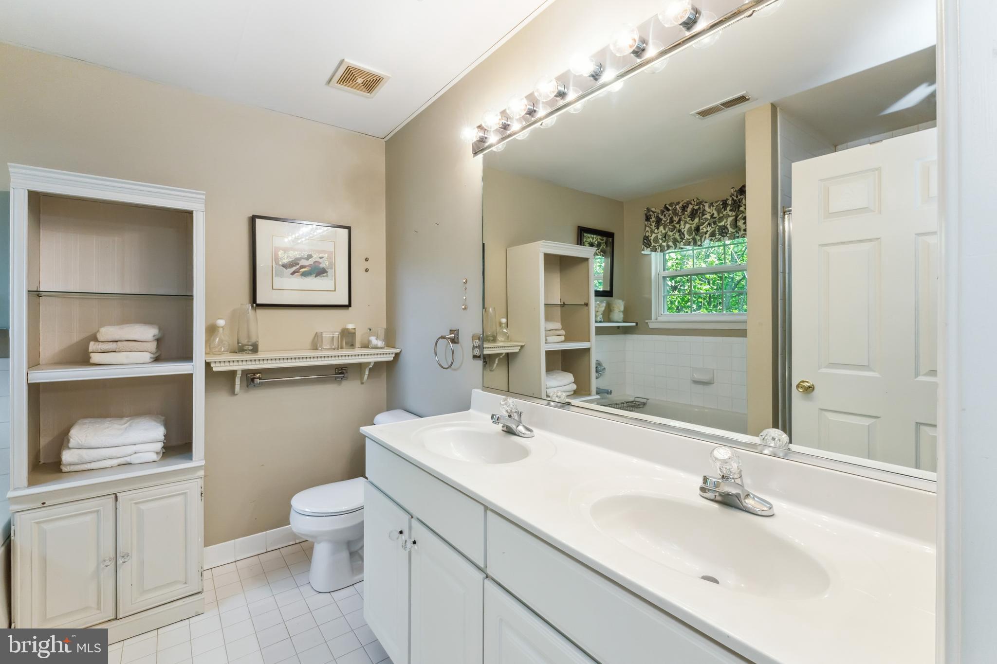 DRESDEN GREEN - Residential