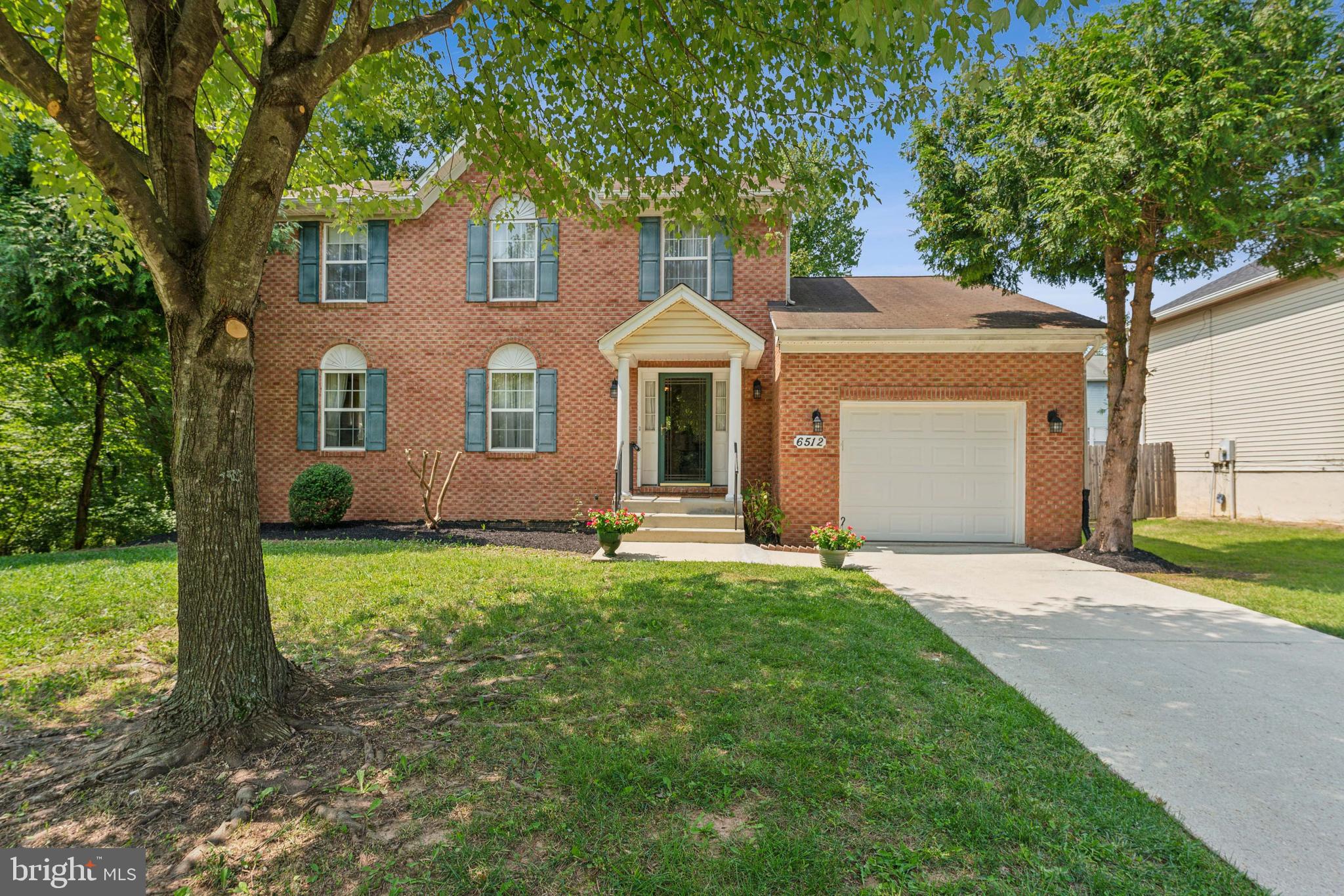 DRESDEN GREEN - Residential