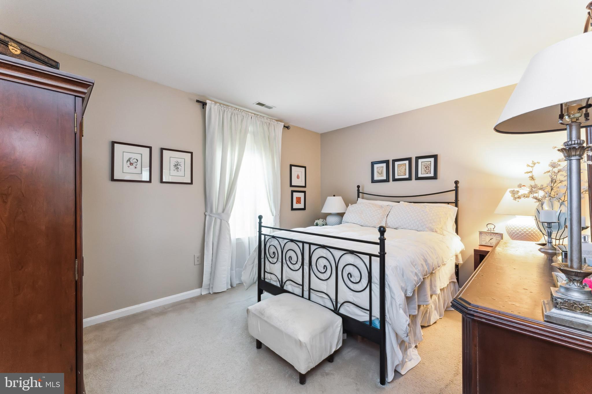 DRESDEN GREEN - Residential