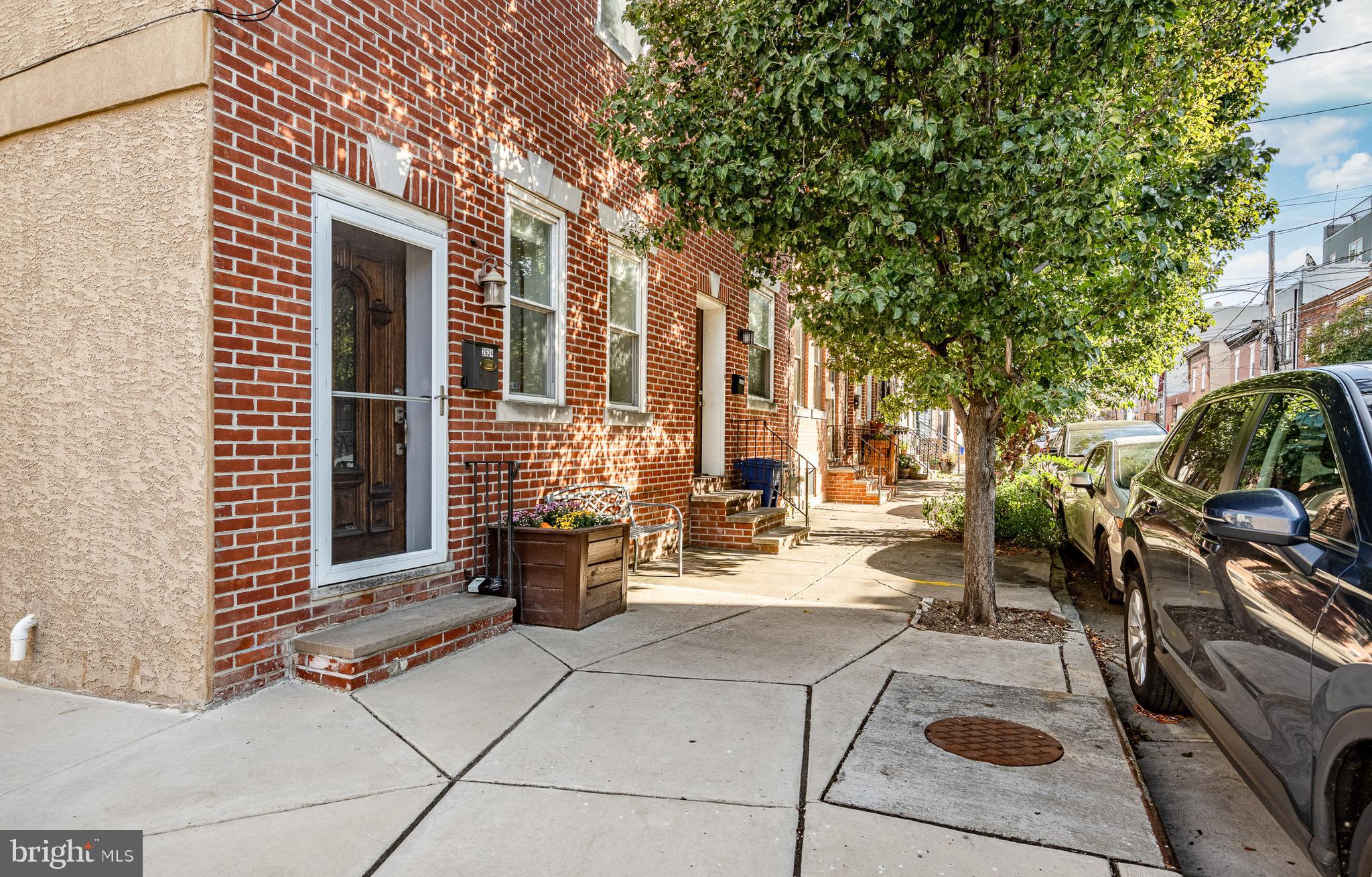 2624 ALMOND STREET