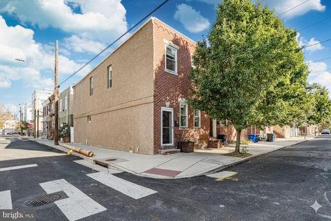 2624 ALMOND STREET PHILADELPHIA PA 19125