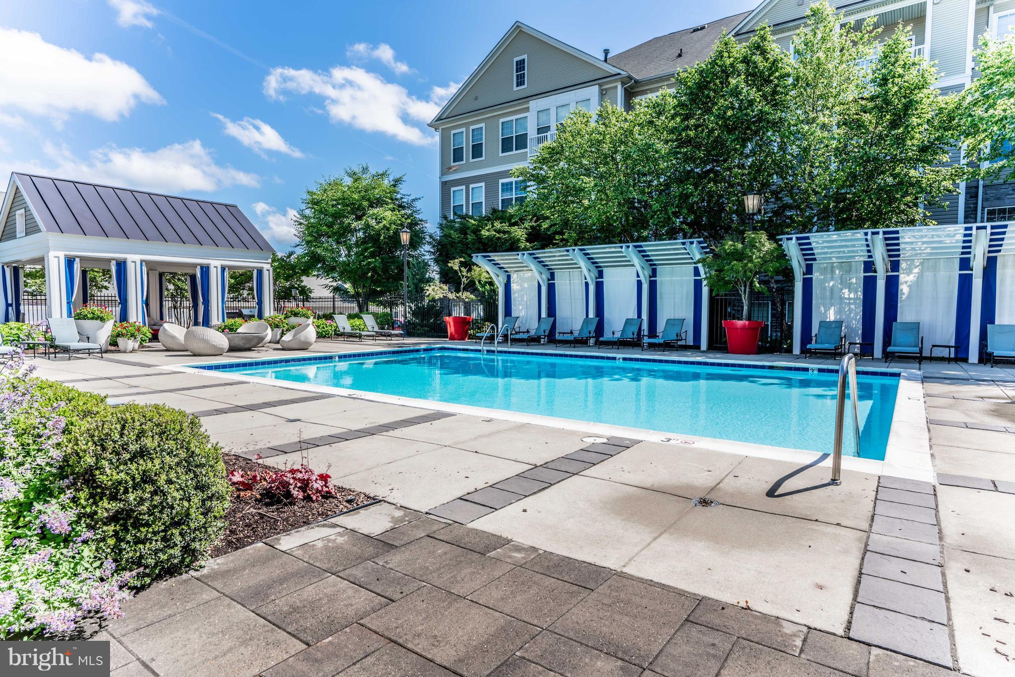 BELMONT STATION - Residential