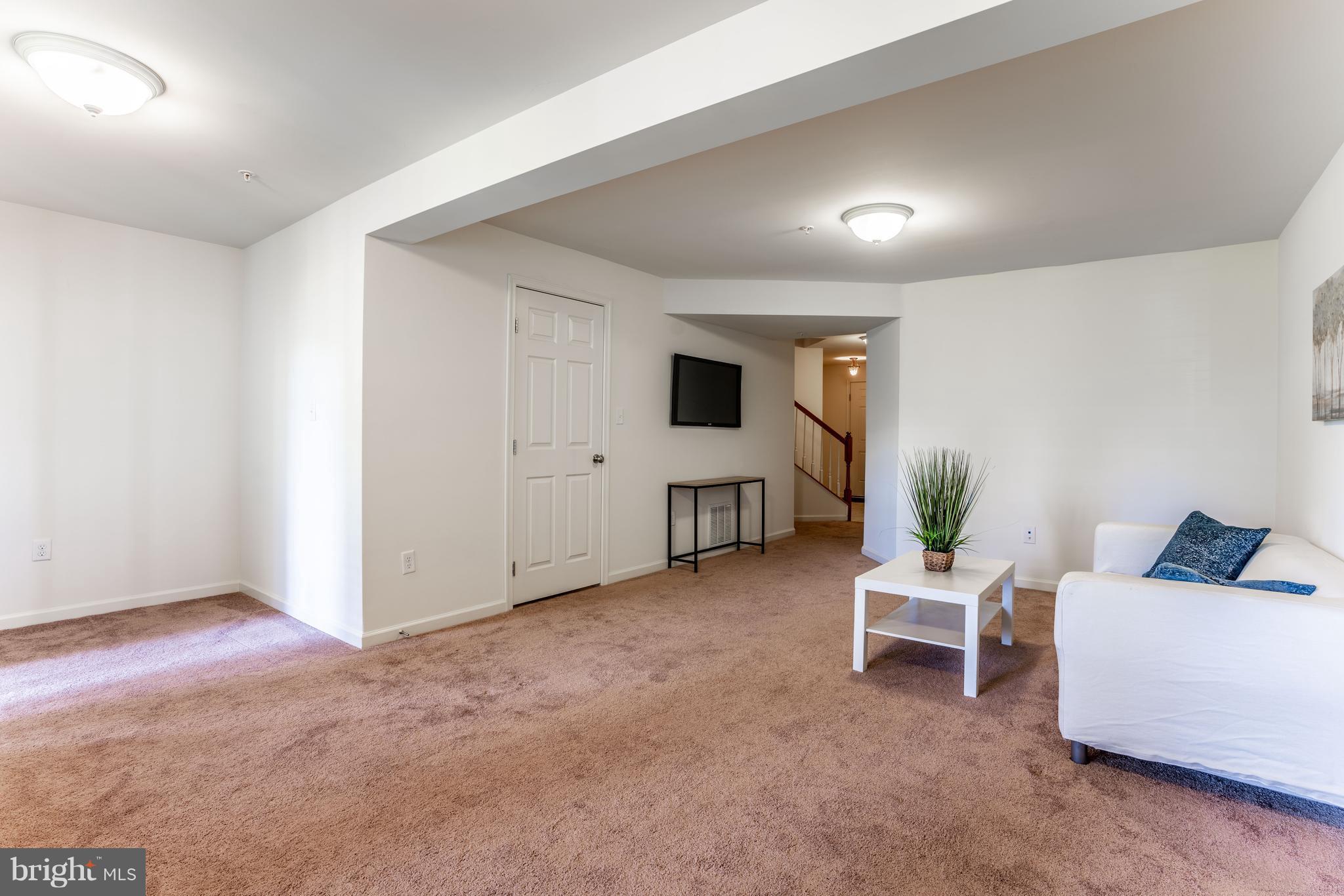 BELMONT STATION - Residential