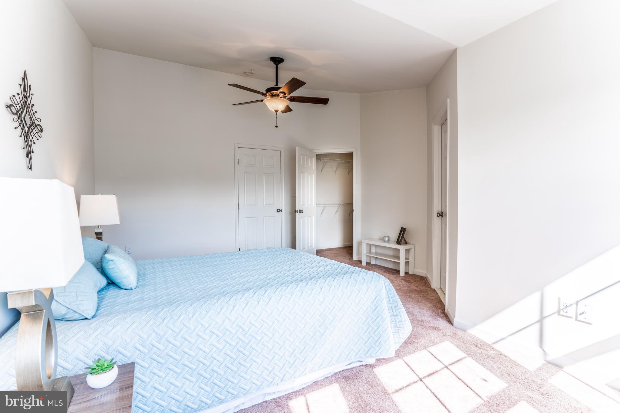 BELMONT STATION - Residential