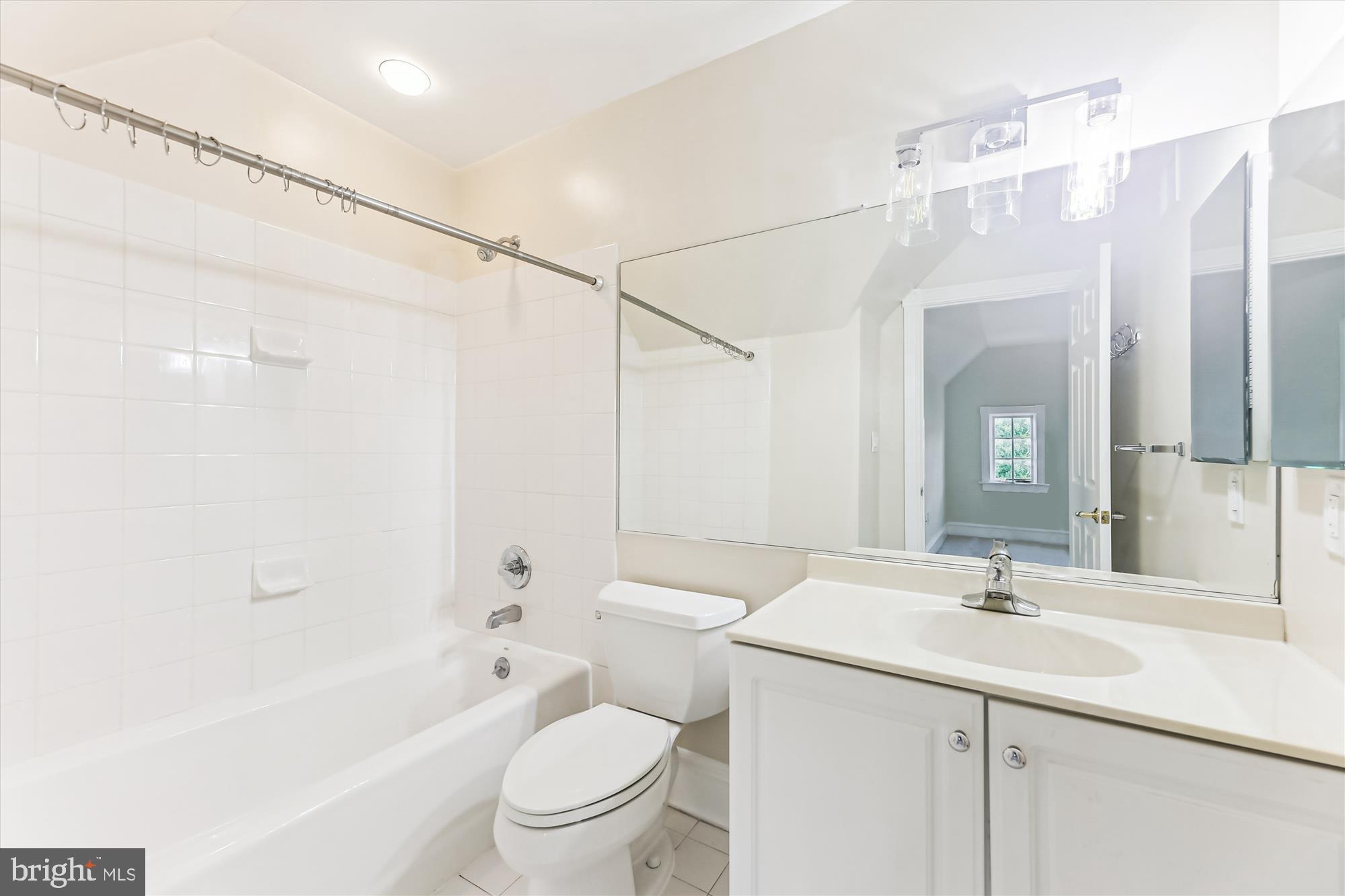 OLD TOWN ALEXANDRIA - Residential Lease