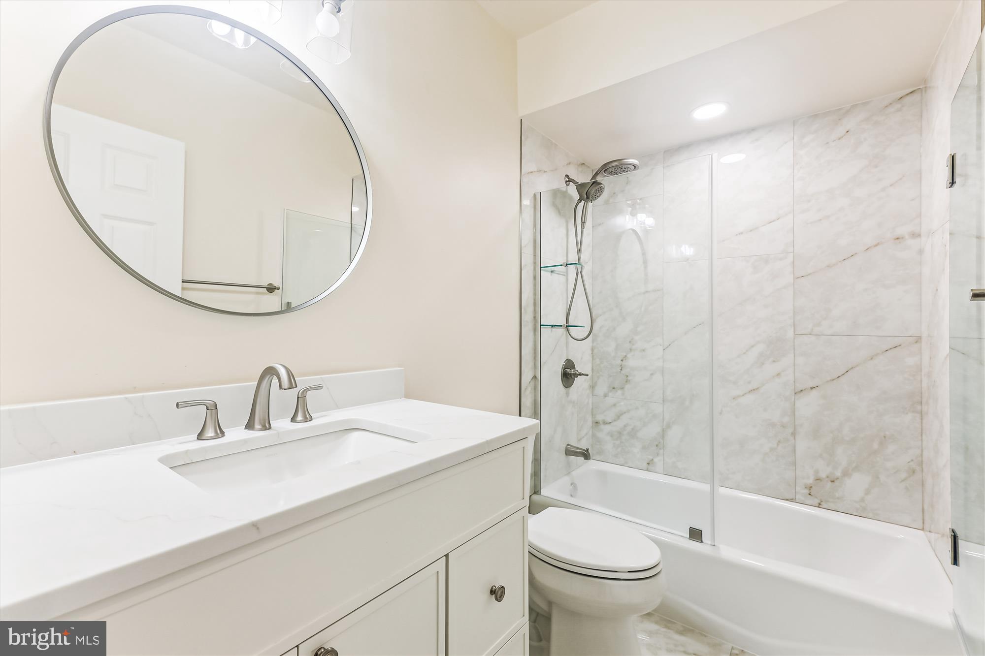 OLD TOWN ALEXANDRIA - Residential Lease