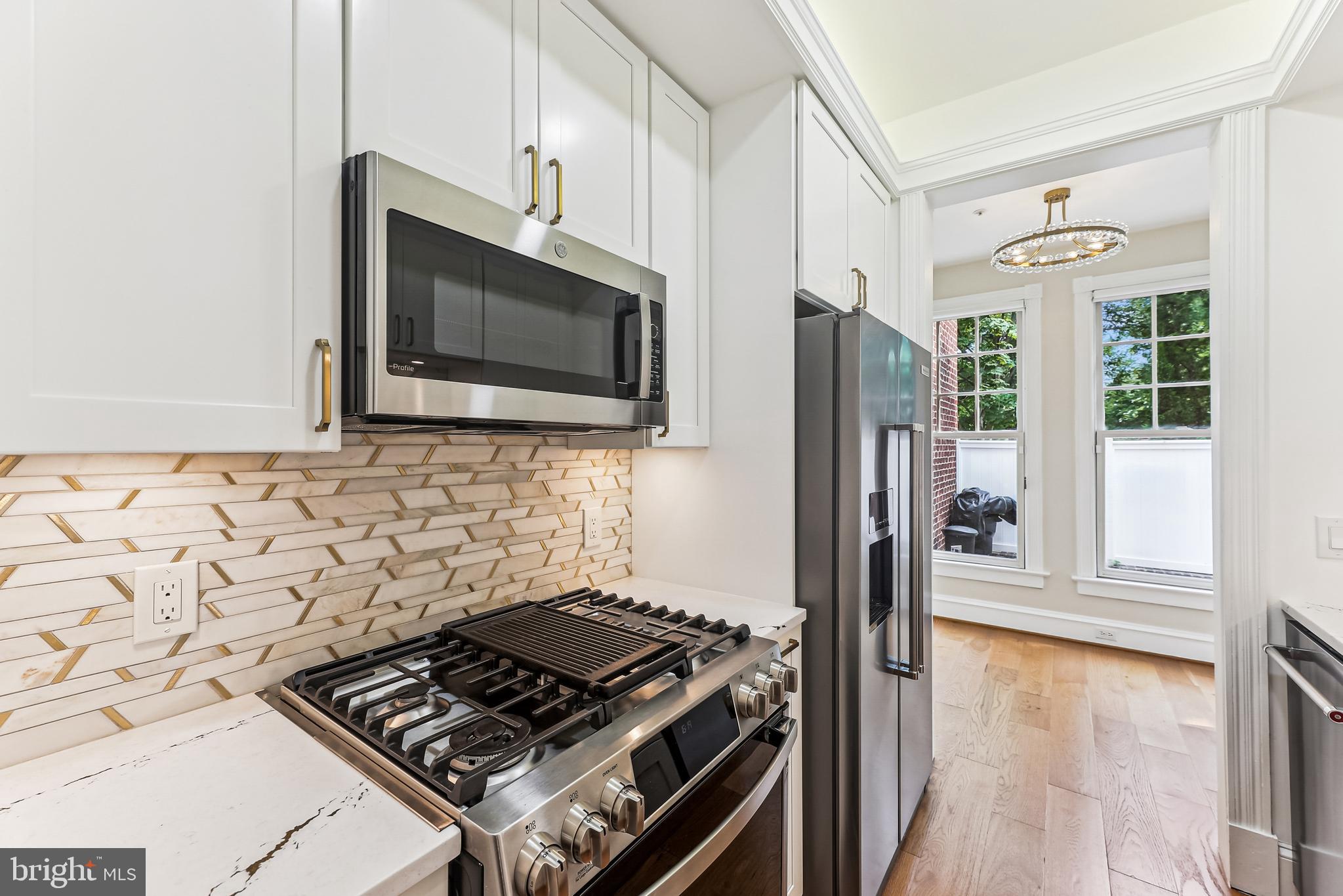 OLD TOWN ALEXANDRIA - Residential Lease