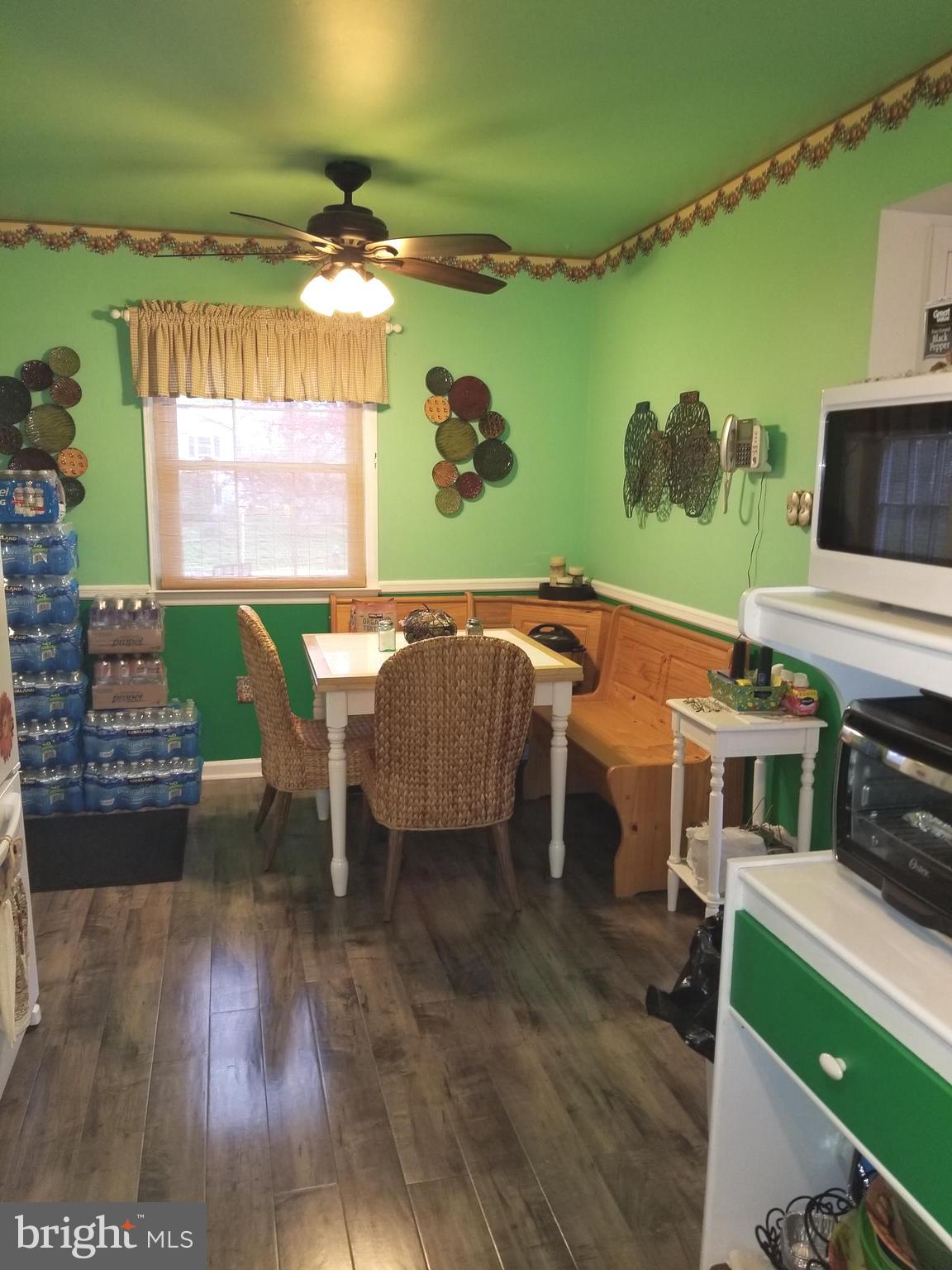 ASH HOLLOW ESTATES - Residential