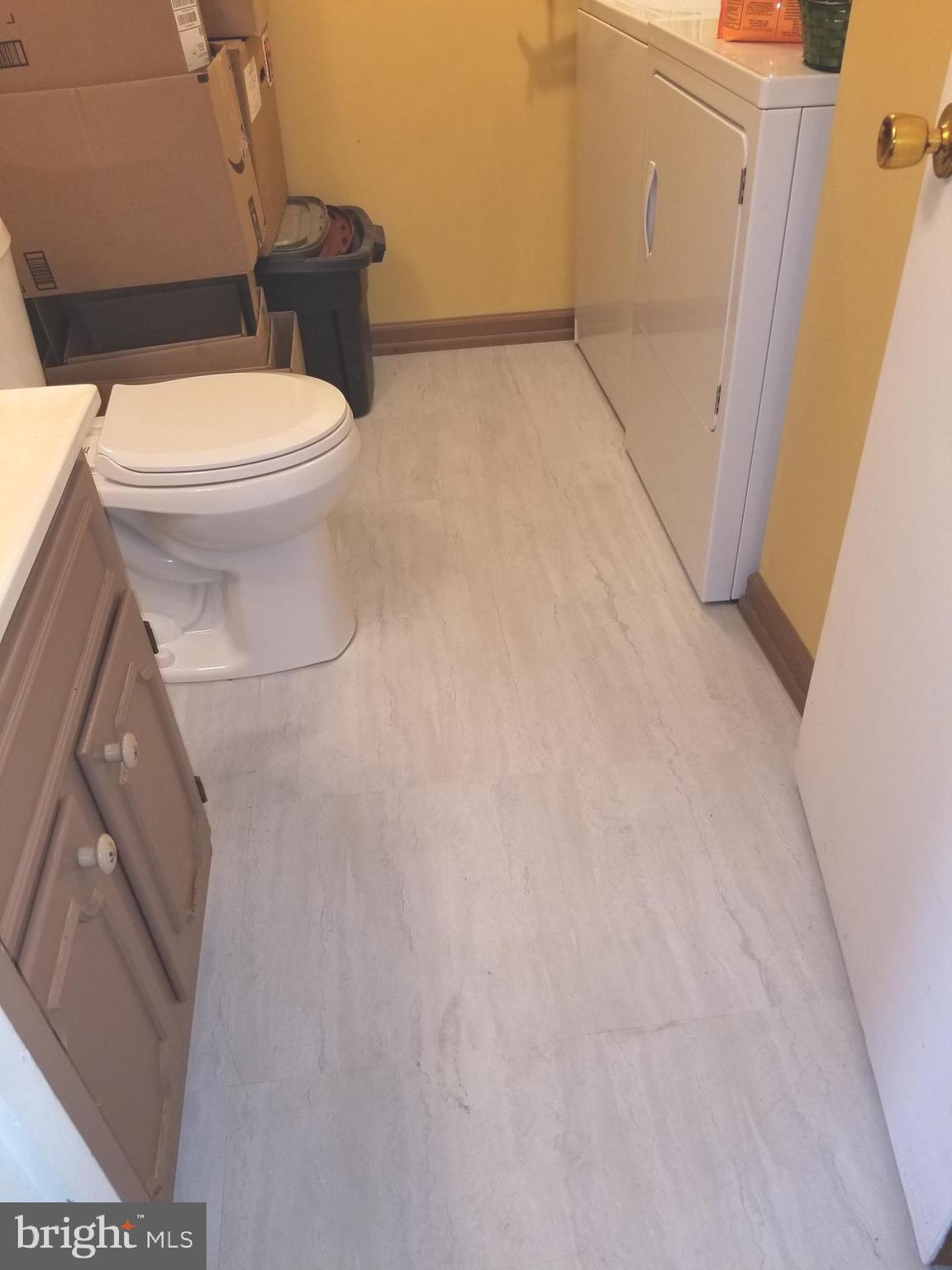 ASH HOLLOW ESTATES - Residential