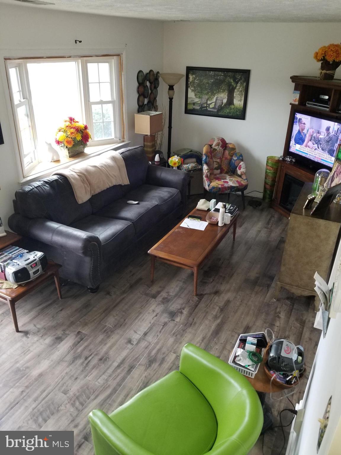 ASH HOLLOW ESTATES - Residential