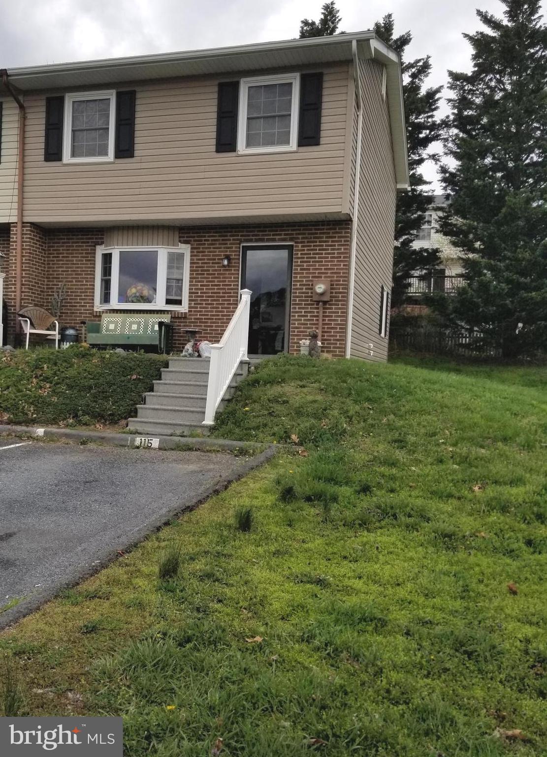 ASH HOLLOW ESTATES - Residential